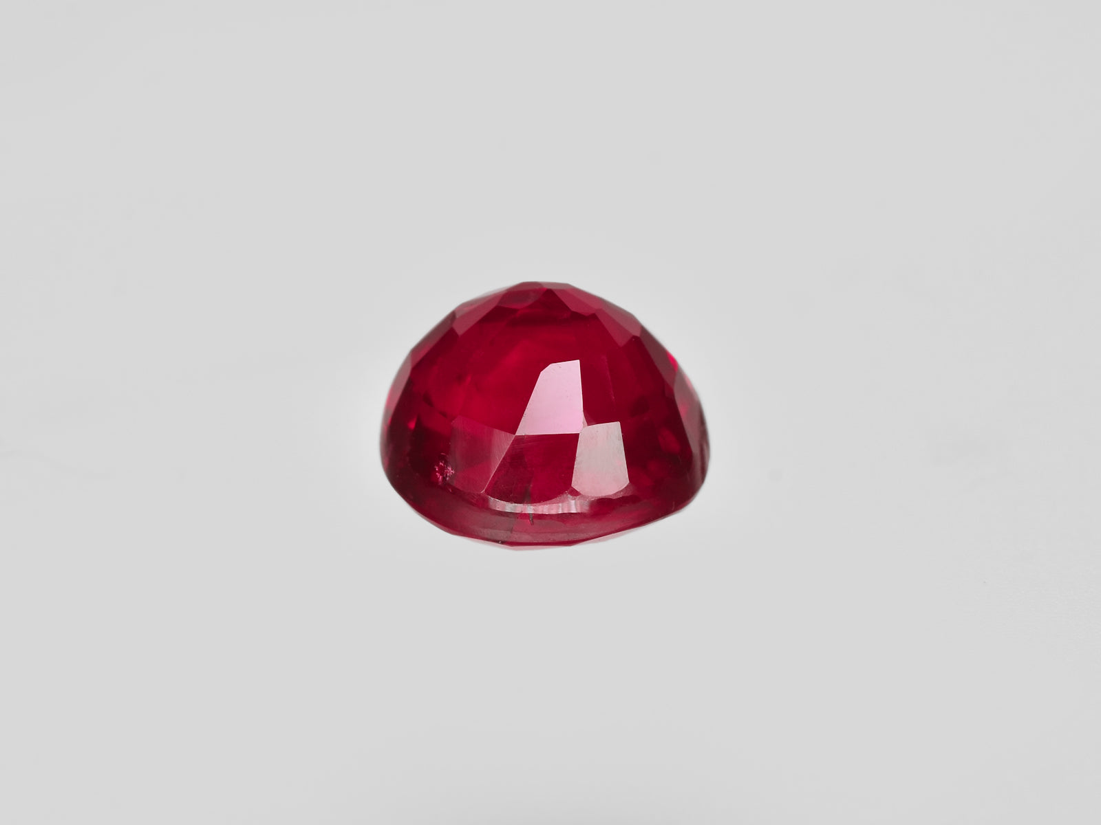 8801048-cushion-fiery-rich-pigeon-blood-red-grs-gii-madagascar-natural-ruby-3.03-ct