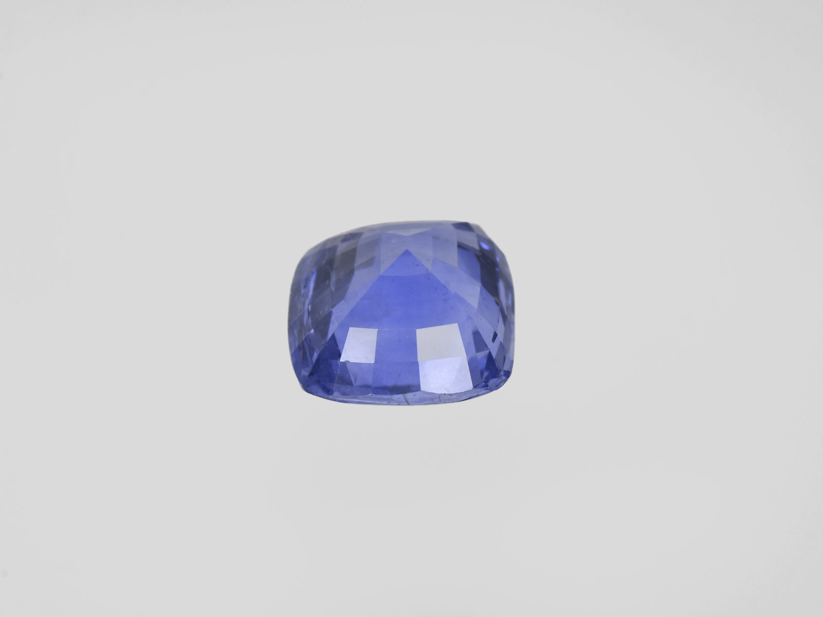 8801052-cushion-lustrous-intense-blue-gia-gii-sri-lanka-natural-blue-sapphire-9.60-ct