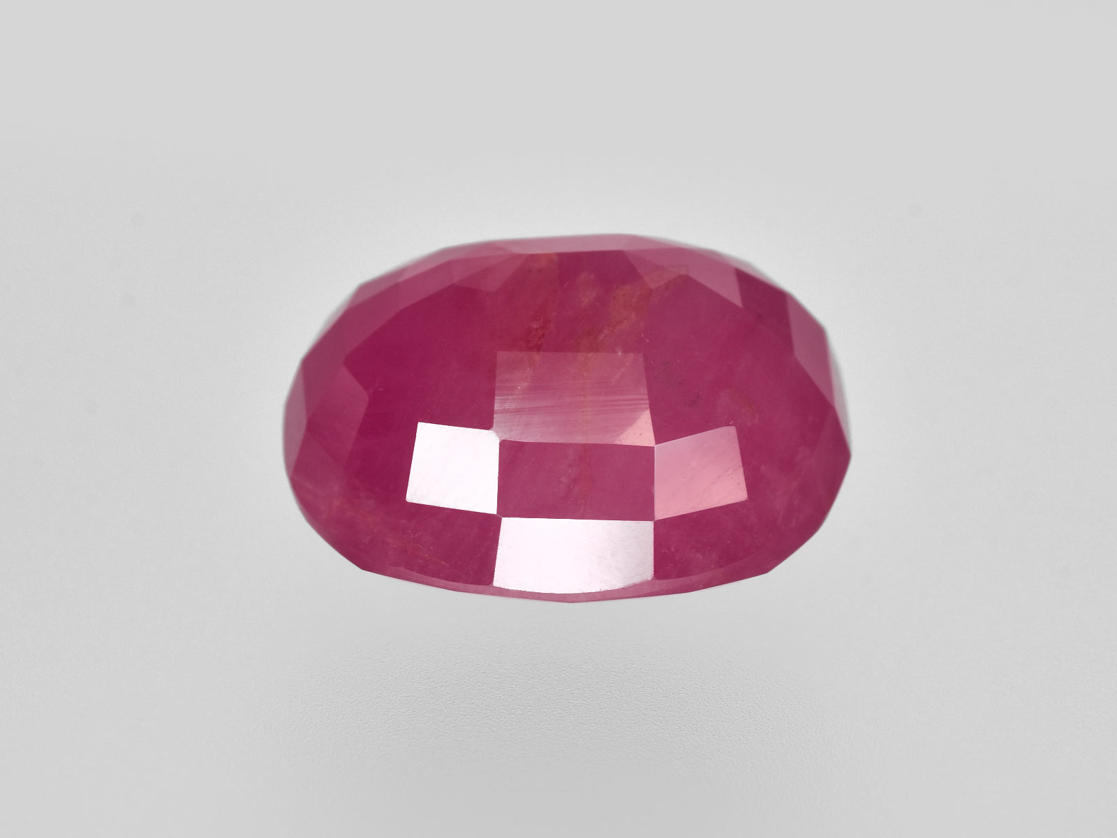 8801209-cushion-deep-pinkish-red-gii-guinea-natural-ruby-18.22-ct