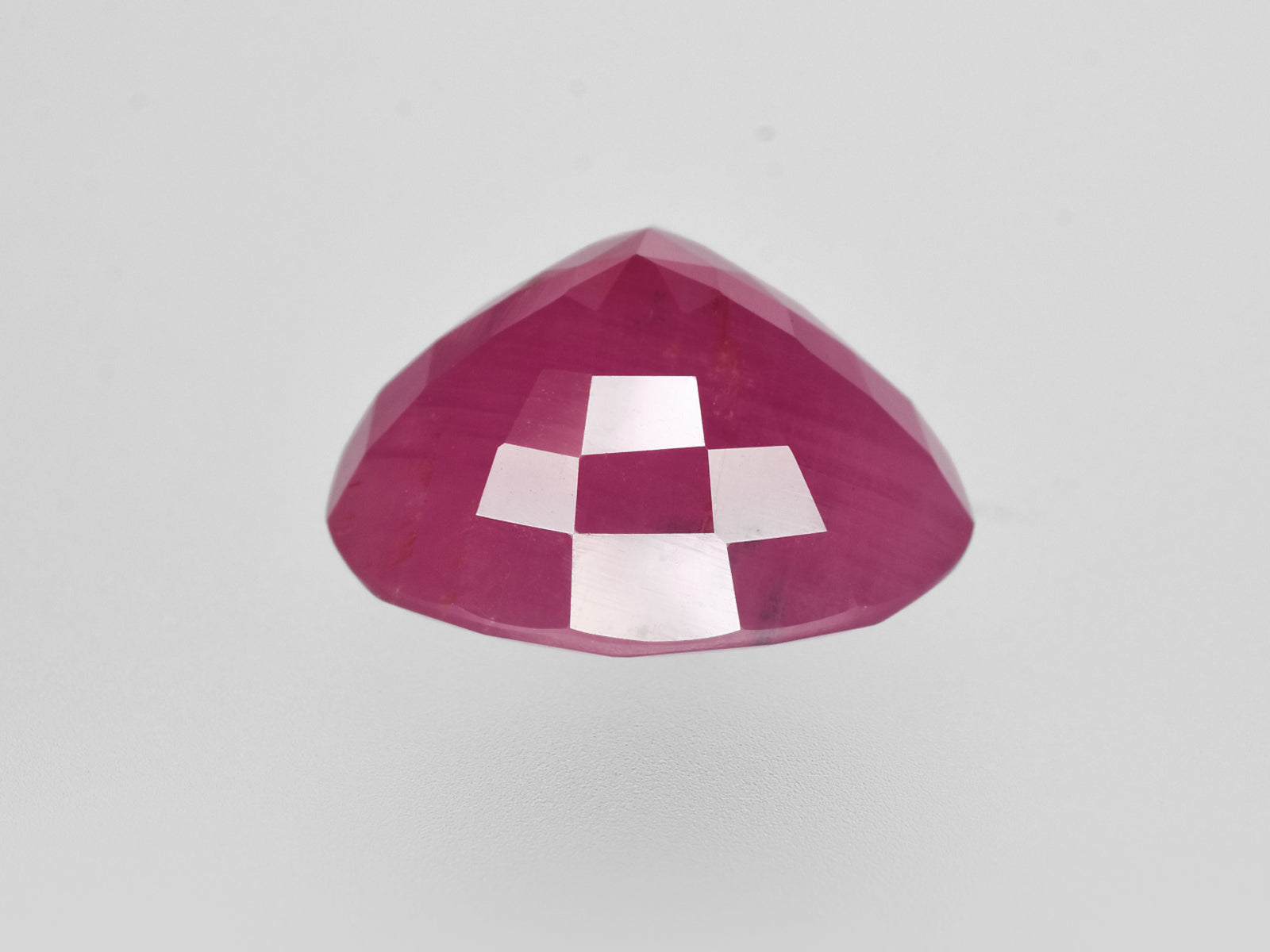 8801214-heart-pinkish-red-gii-guinea-natural-ruby-14.07-ct