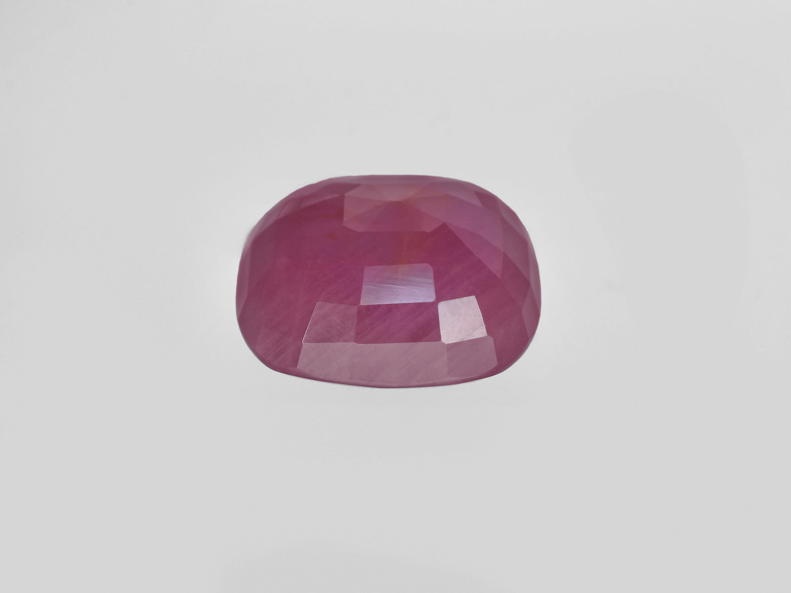 8801217-cushion-pinkish-red-gii-guinea-natural-ruby-13.51-ct