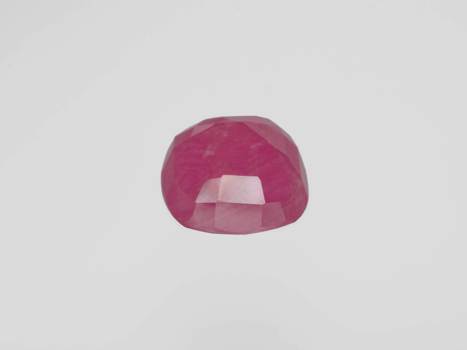 8801218-cushion-lively-pinkish-red-igi-liberia-natural-ruby-10.67-ct