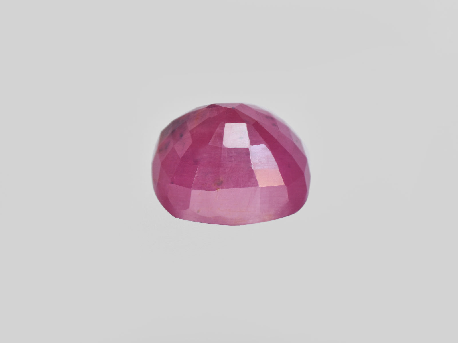 8801229-cushion-deep-pinkish-red-igi-guinea-natural-ruby-6.28-ct