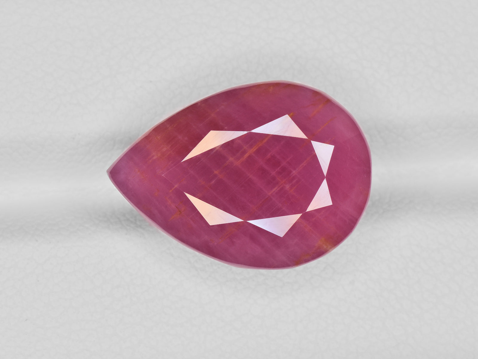 8801251-pear-pinkish-red-gii-guinea-natural-ruby-14.81-ct