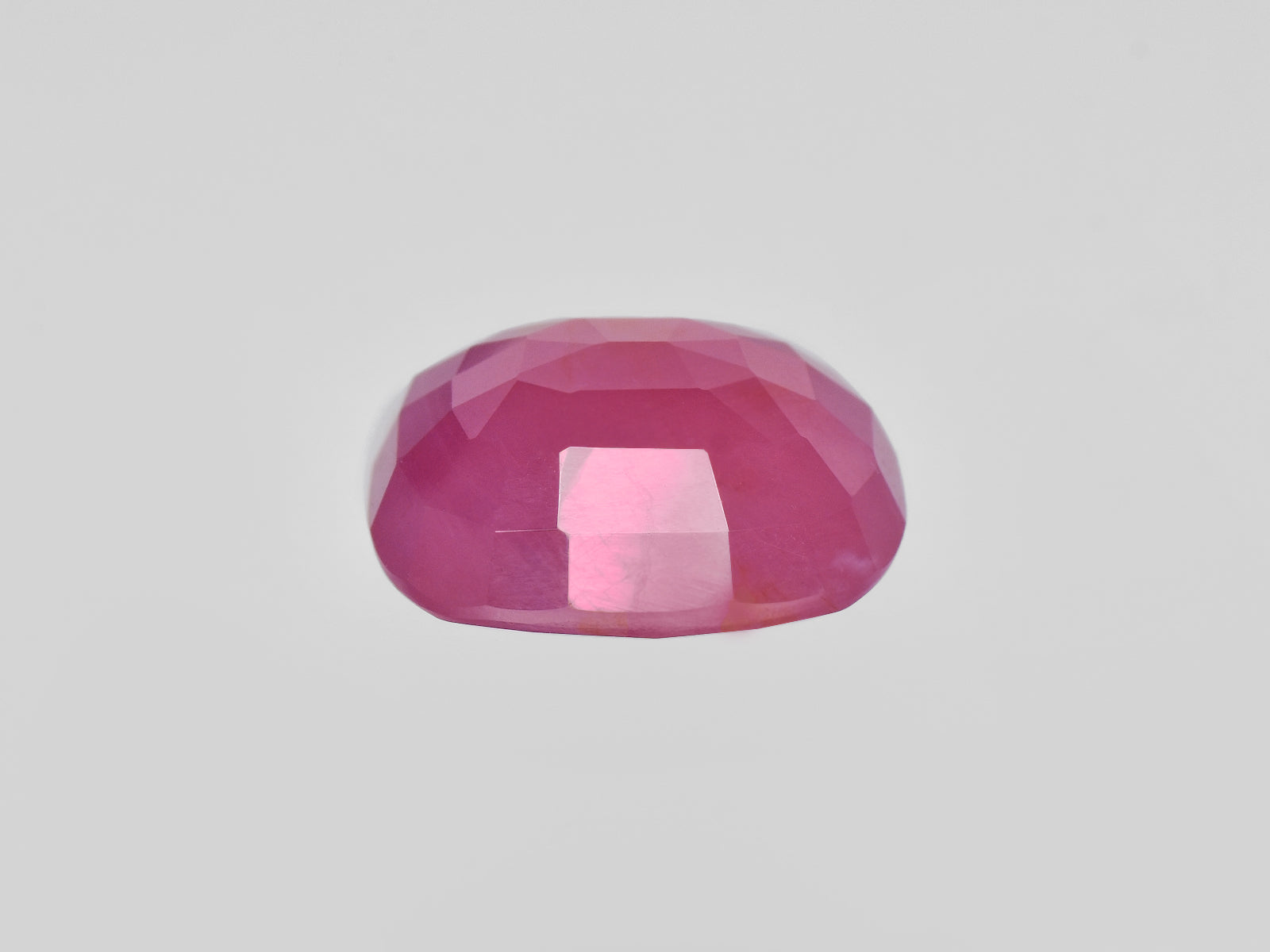 8801262-cushion-lively-pinkish-red-igi-guinea-natural-ruby-6.38-ct