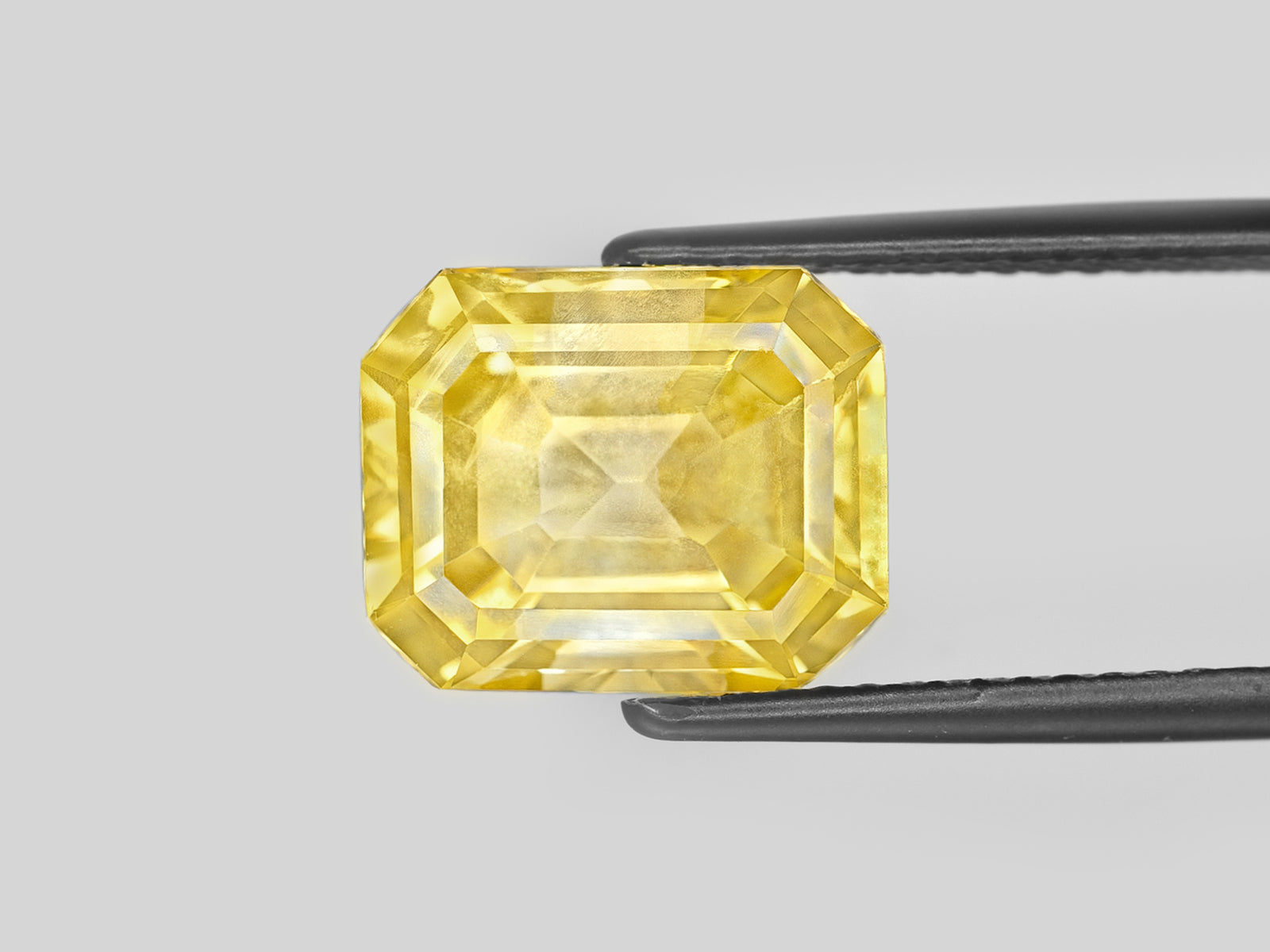 8801855-octagonal-lustrous-yellow-grs-sri-lanka-natural-yellow-sapphire-8.56-ct