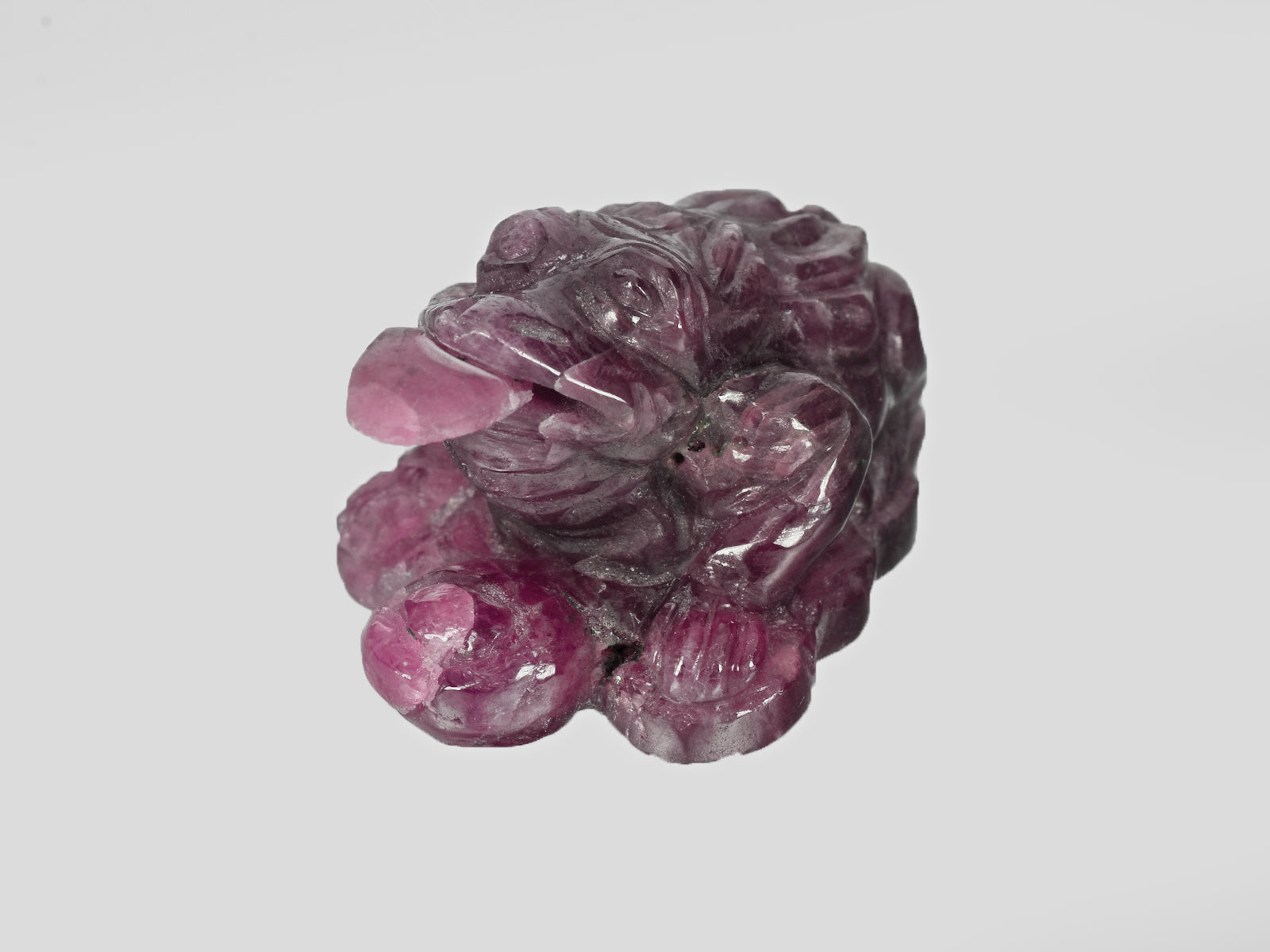 8801453-carved-purplish-red-gii-liberia-natural-ruby-103.27-ct