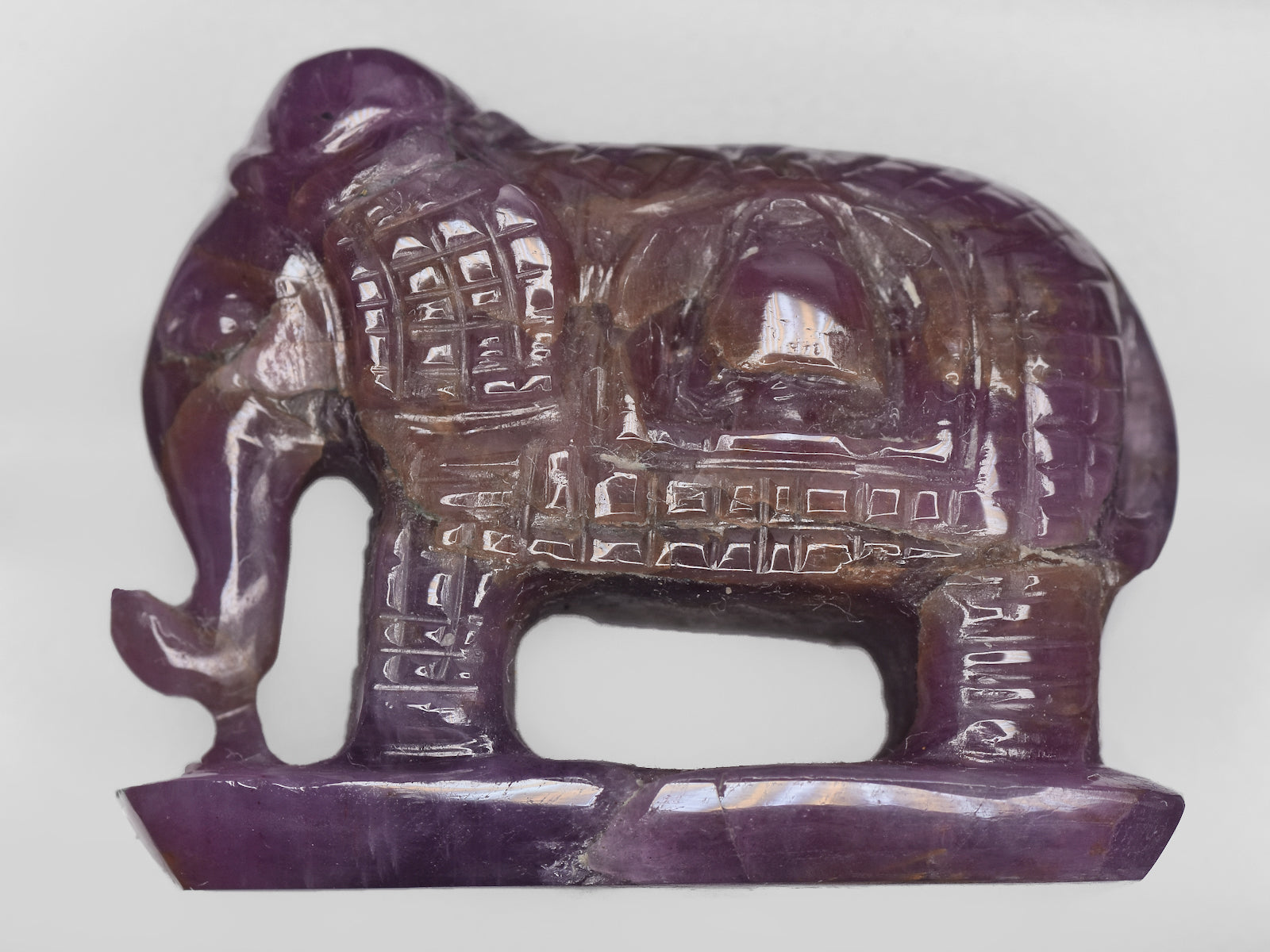 8801456-carved-purple-red-gii-liberia-natural-ruby-103.36-ct