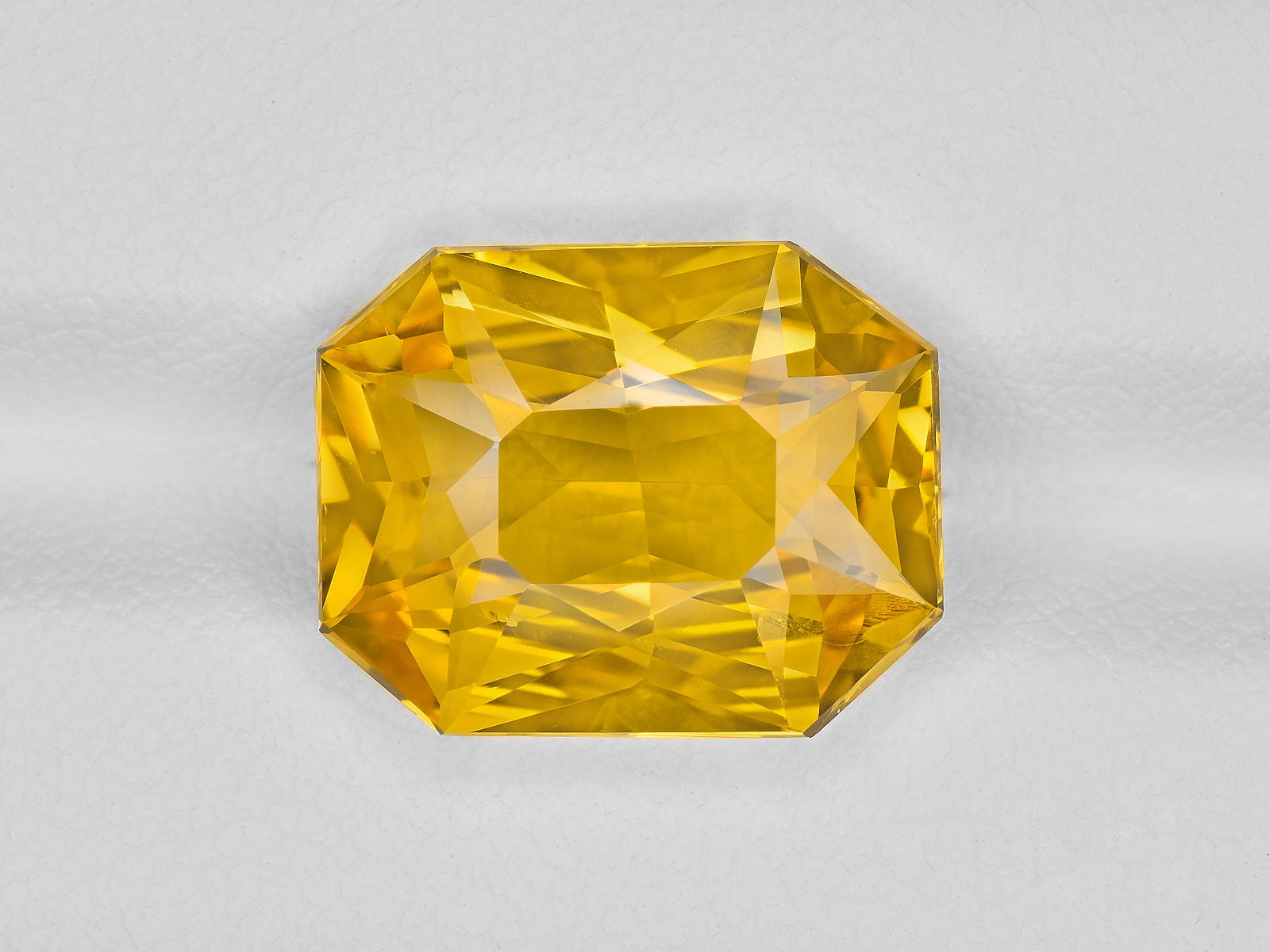 8801185-octagonal-fiery-intense-golden-yellow-grs-sri-lanka-natural-yellow-sapphire-8.40-ct