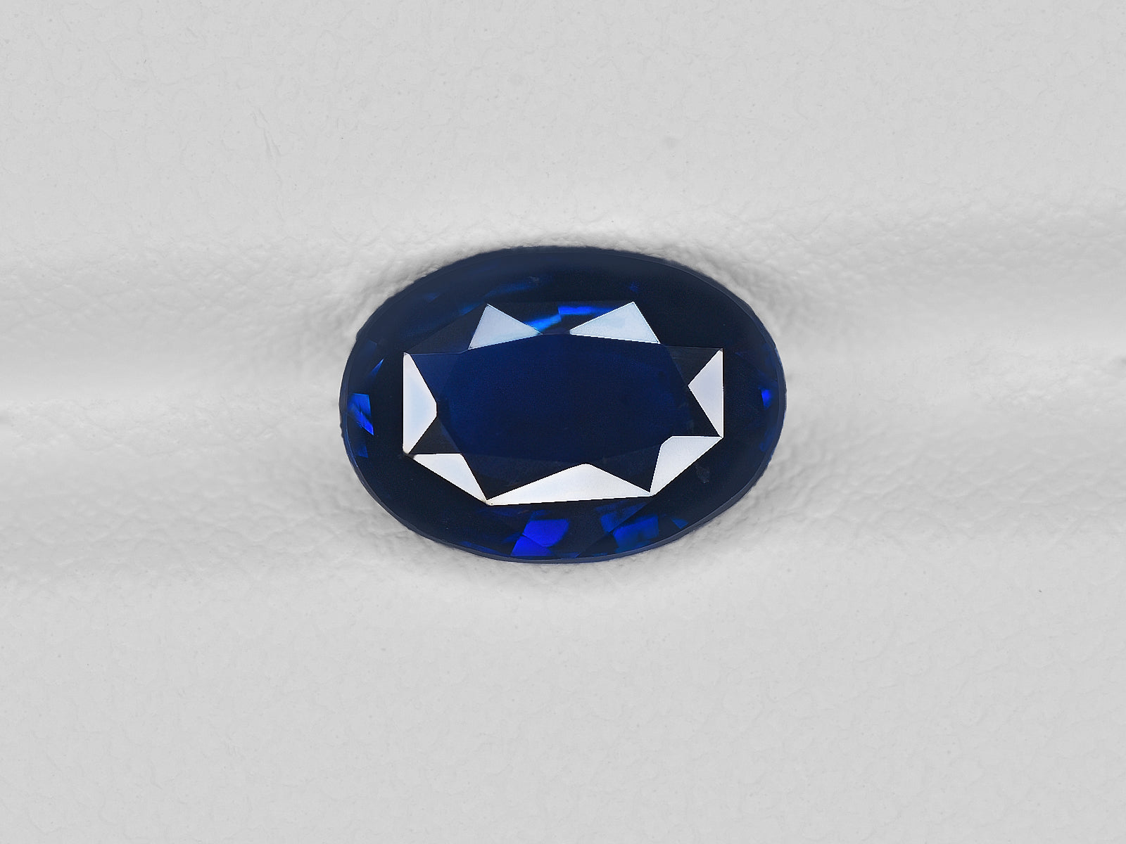 8801187-oval-dark-royal-blue-grs-madagascar-natural-blue-sapphire-2.85-ct