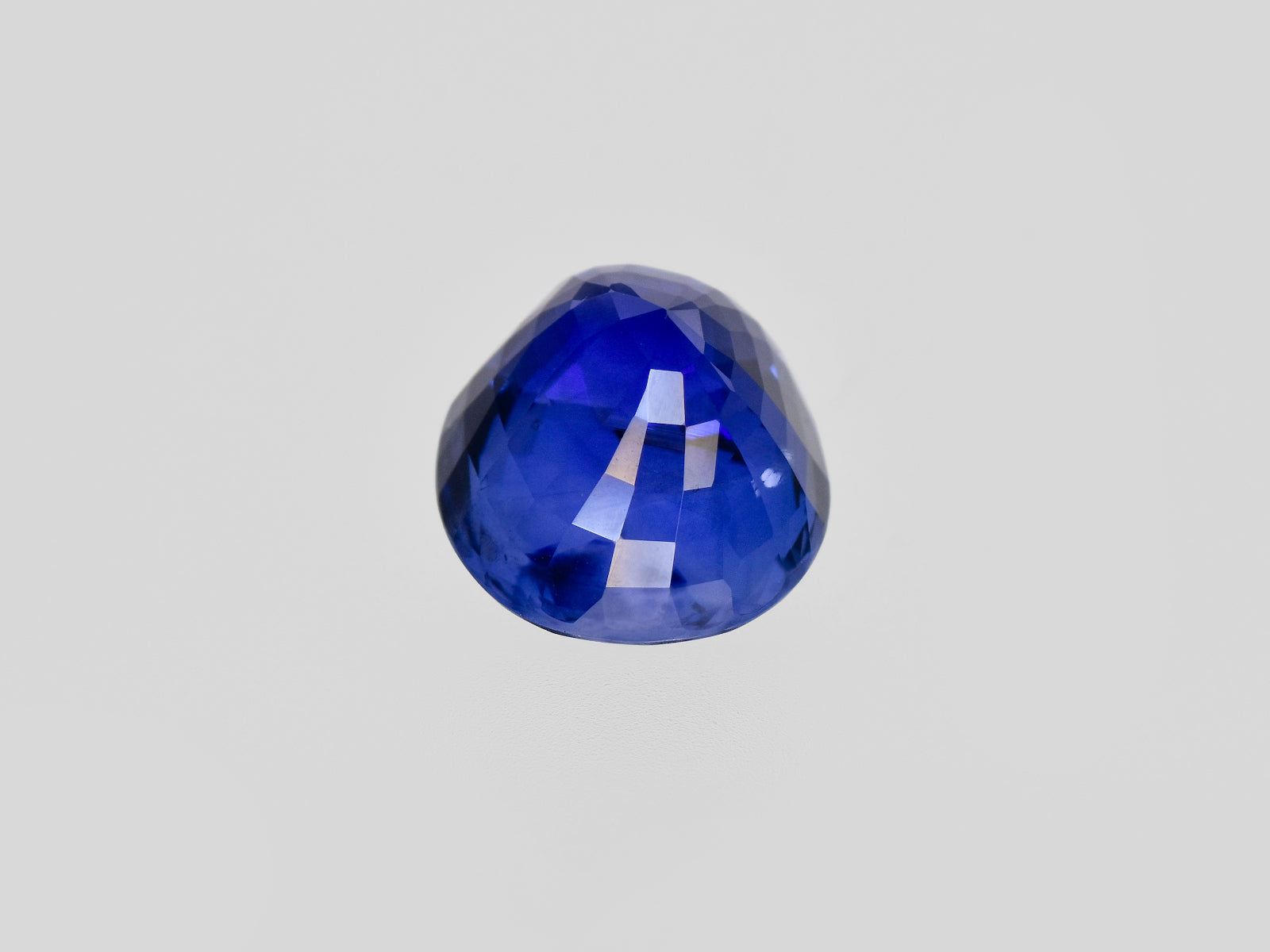 8801188-oval-deep-royal-blue-grs-sri-lanka-natural-blue-sapphire-7.04-ct