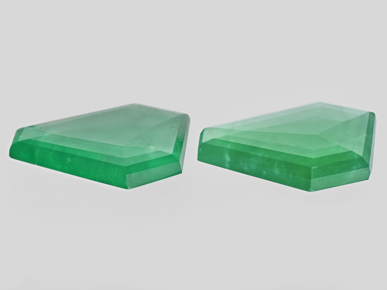 8801525-fancy-intense-green-grs-zambia-natural-emerald-61.45-ct