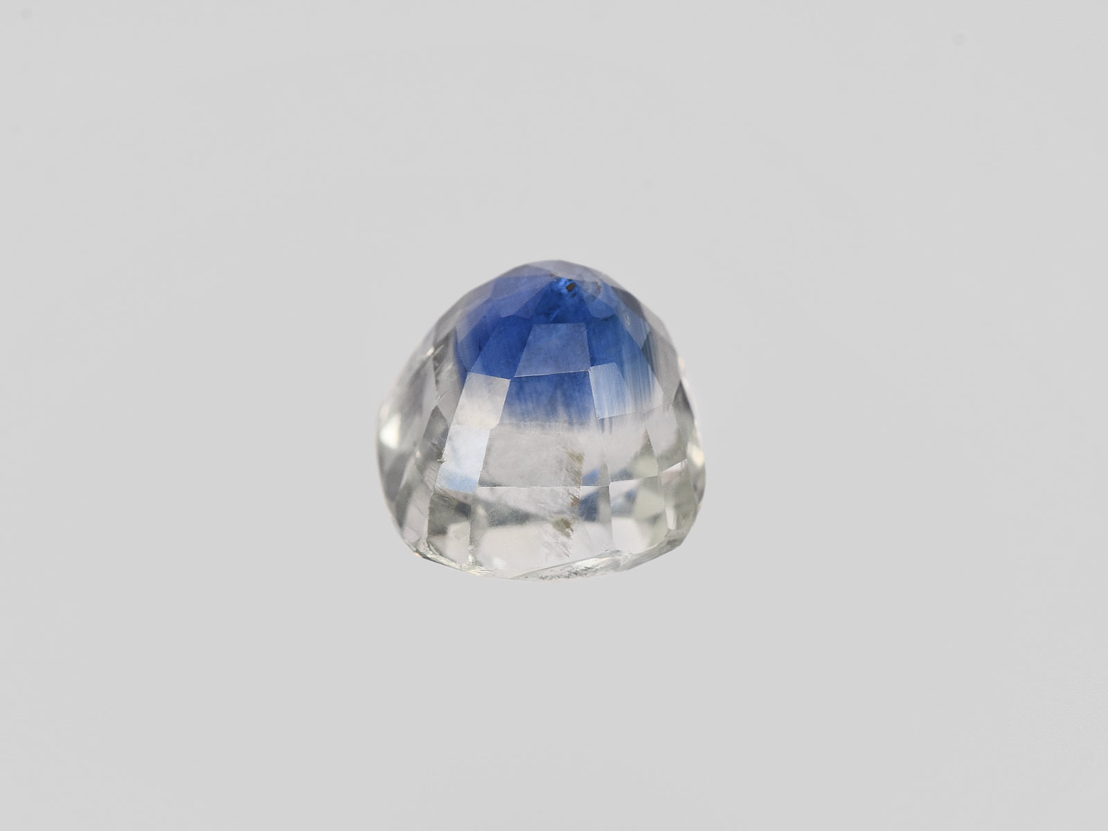 8801884-cushion-dark-blue-gia-kashmir-natural-blue-sapphire-5.10-ct