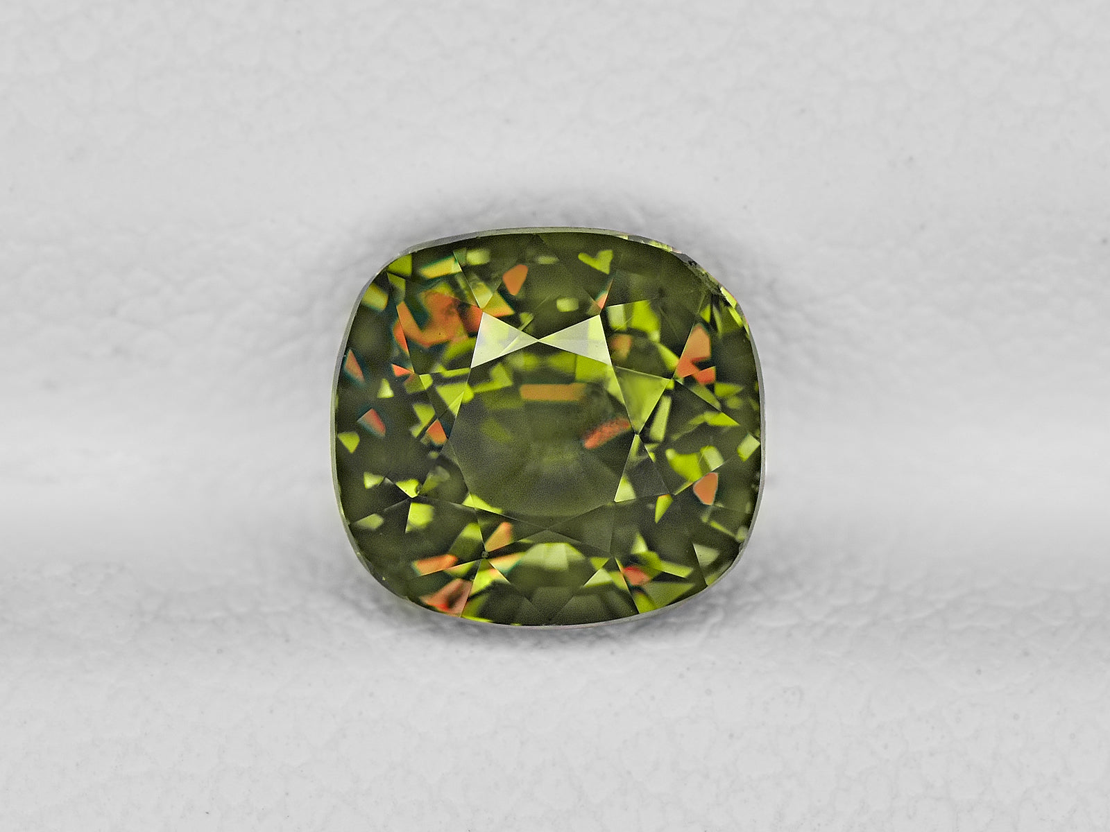 8801829-cushion-fiery-brownish-green-changing-to-red-grs-madagascar-natural-alexandrite-2.41-ct