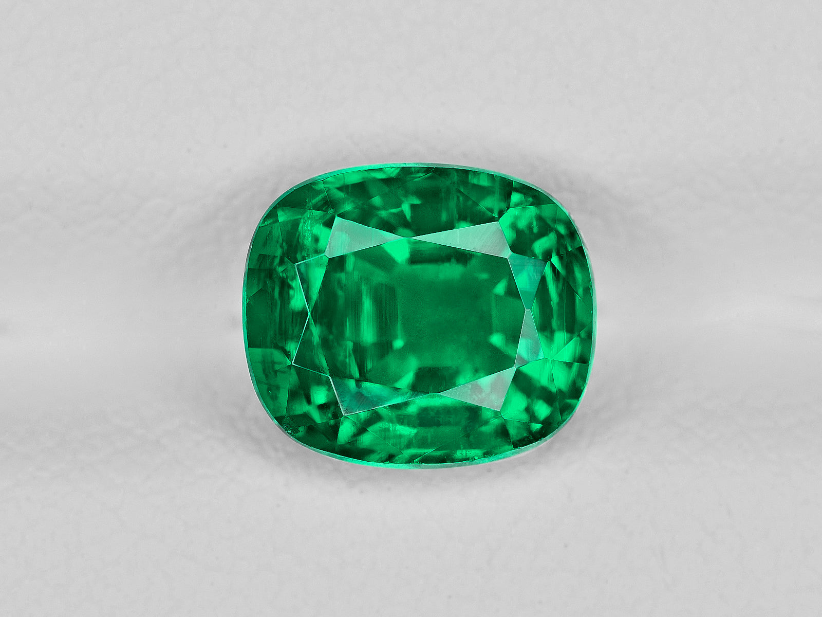 8801273-cushion-fiery-vivid-royal-green-grs-zambia-natural-emerald-2.03-ct