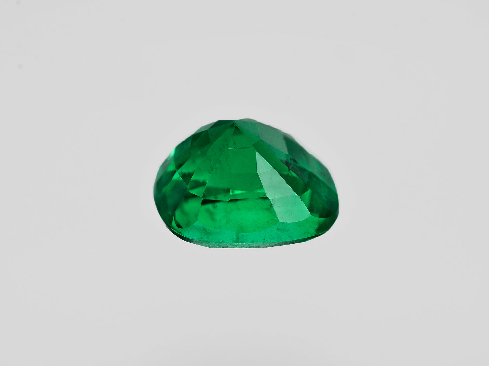 8801273-cushion-fiery-vivid-royal-green-grs-zambia-natural-emerald-2.03-ct
