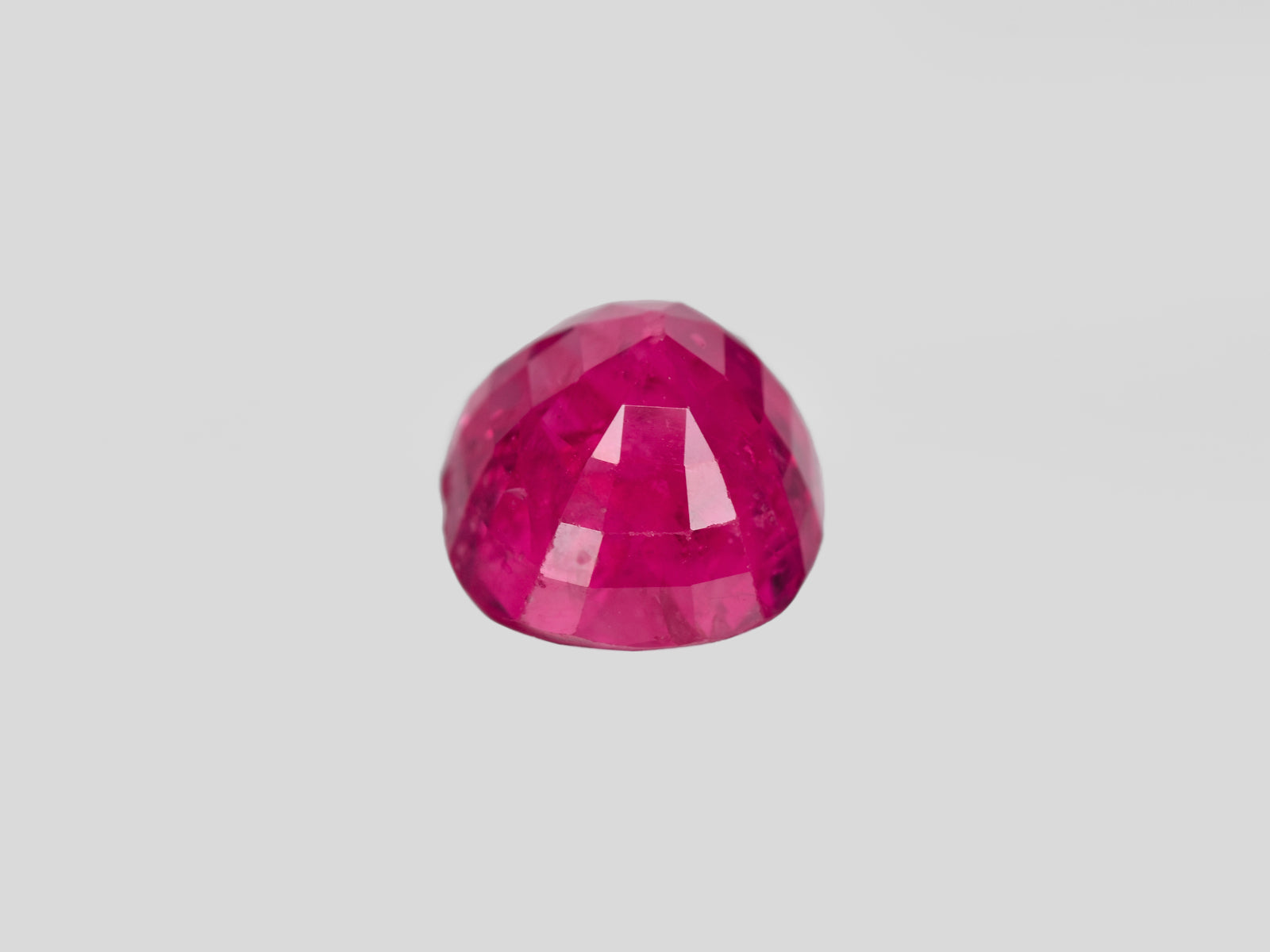 8801269-cushion-rich-pinkish-red-grs-burma-natural-ruby-4.98-ct
