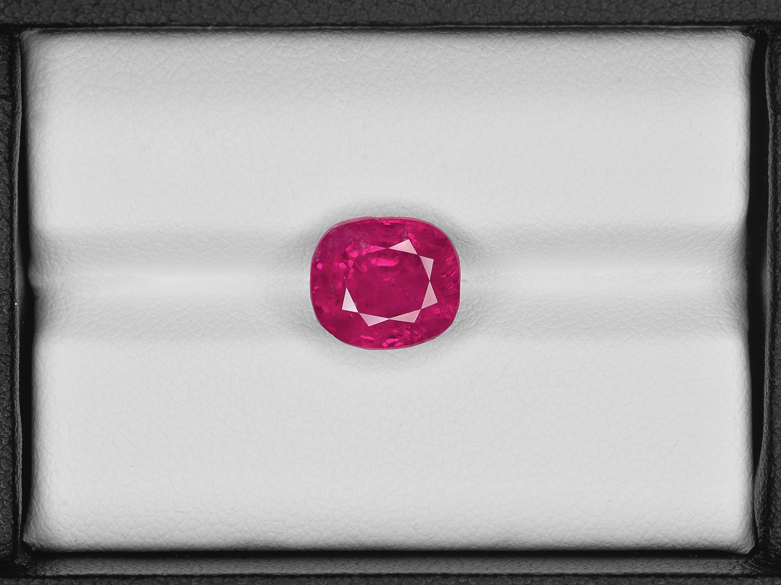 8801269-cushion-rich-pinkish-red-grs-burma-natural-ruby-4.98-ct