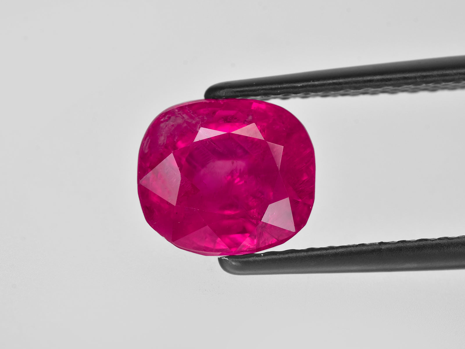 8801269-cushion-rich-pinkish-red-grs-burma-natural-ruby-4.98-ct