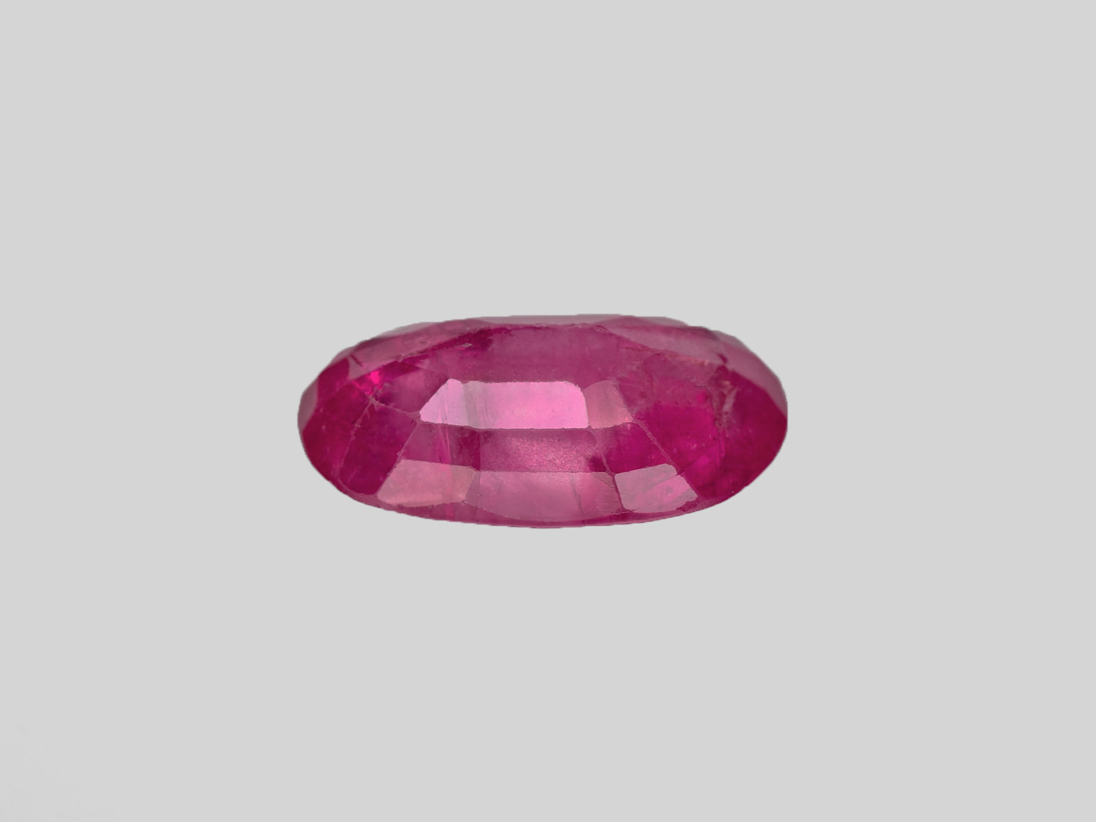 8801317-oval-velvety-intense-pinkish-red-grs-burma-natural-ruby-5.15-ct