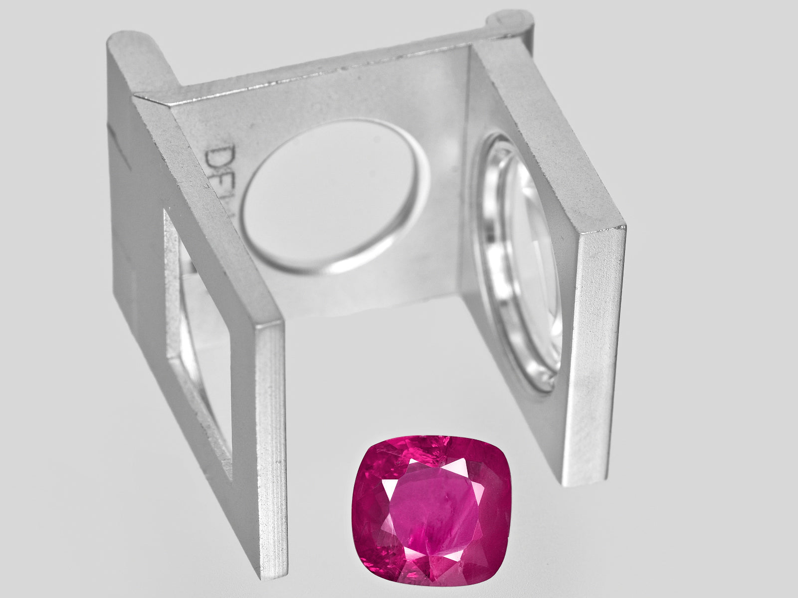 8801318-cushion-deep-magenta-red-grs-burma-natural-ruby-4.09-ct