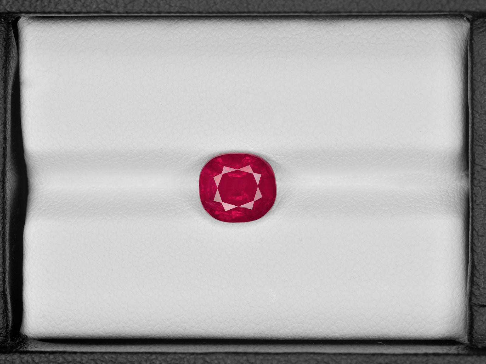 8801270-cushion-pigeon-blood-red-grs-burma-natural-ruby-2.59-ct