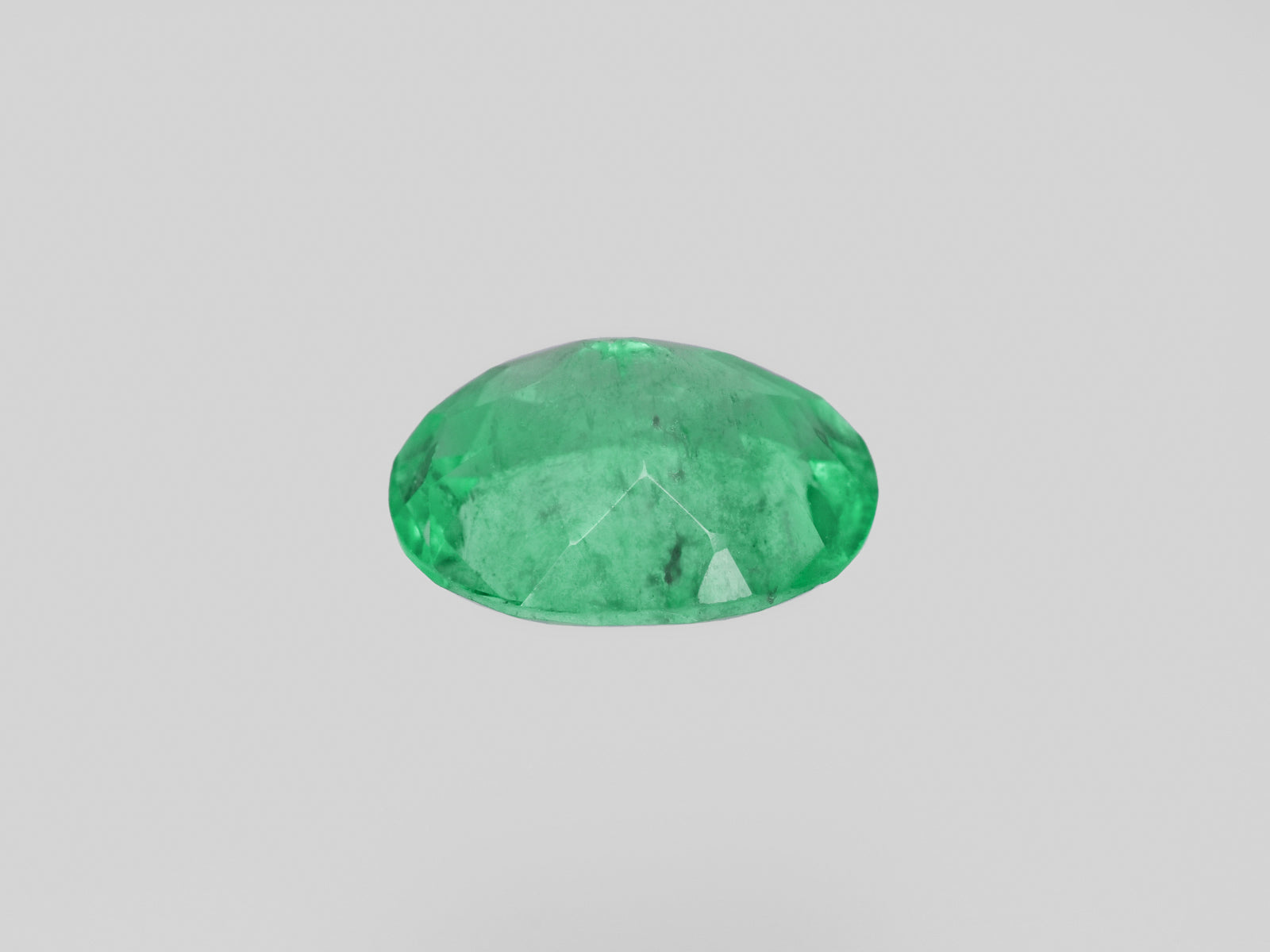 8801293-oval-yellowish-green-grs-colombia-natural-emerald-3.65-ct