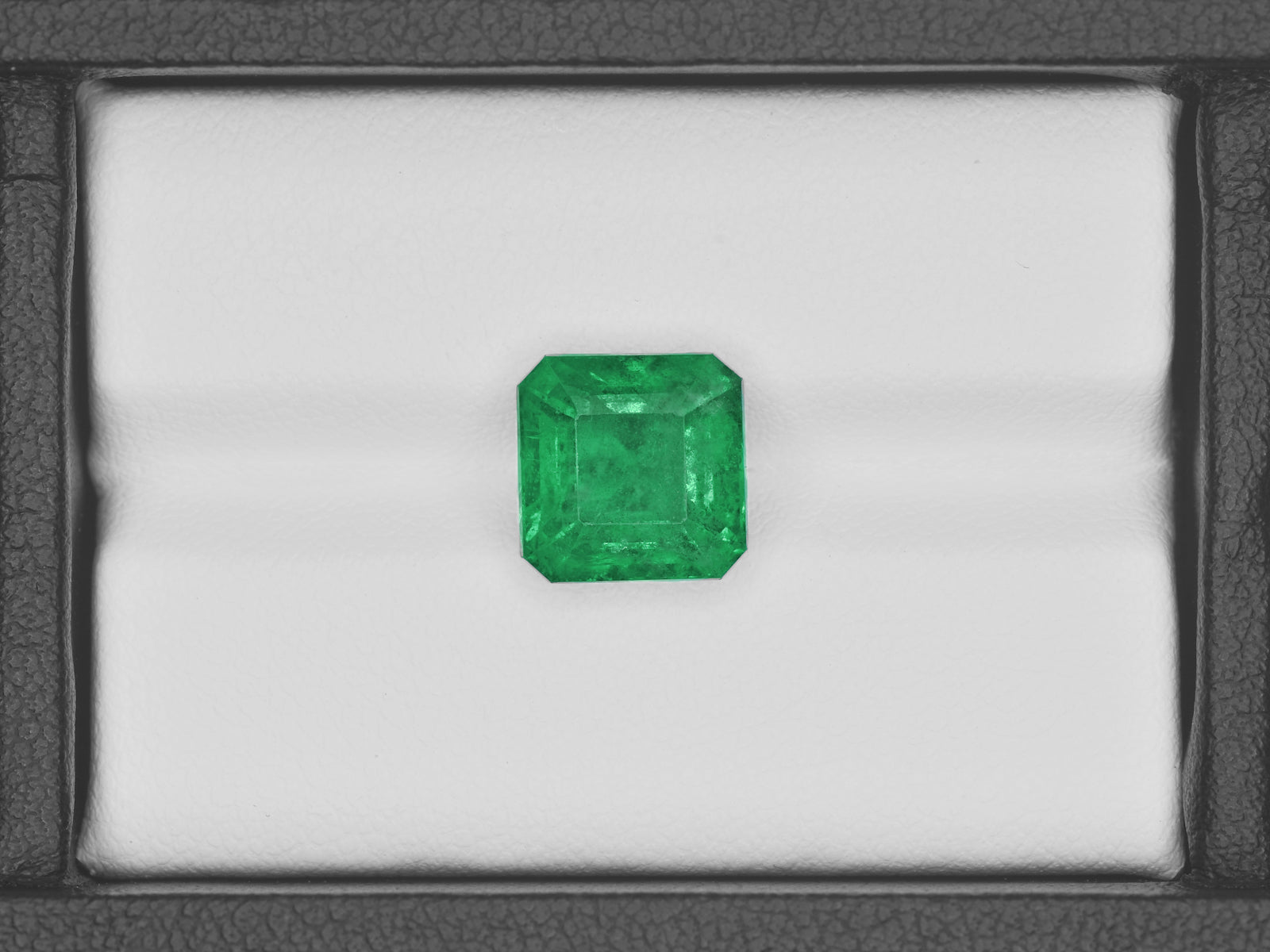 8801285-octagonal-deep-green-grs-ethiopia-natural-emerald-4.47-ct