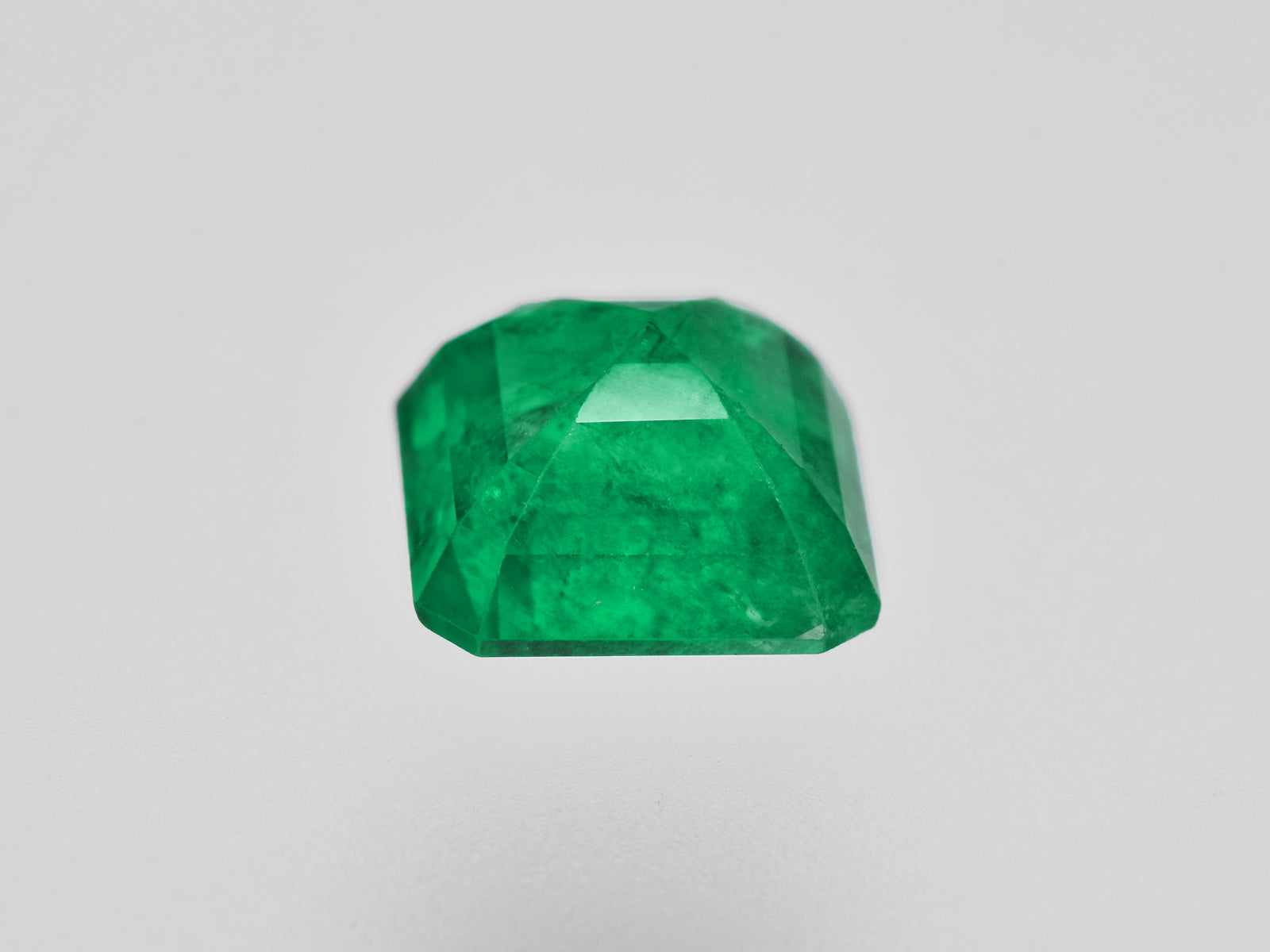 8801285-octagonal-deep-green-grs-ethiopia-natural-emerald-4.47-ct