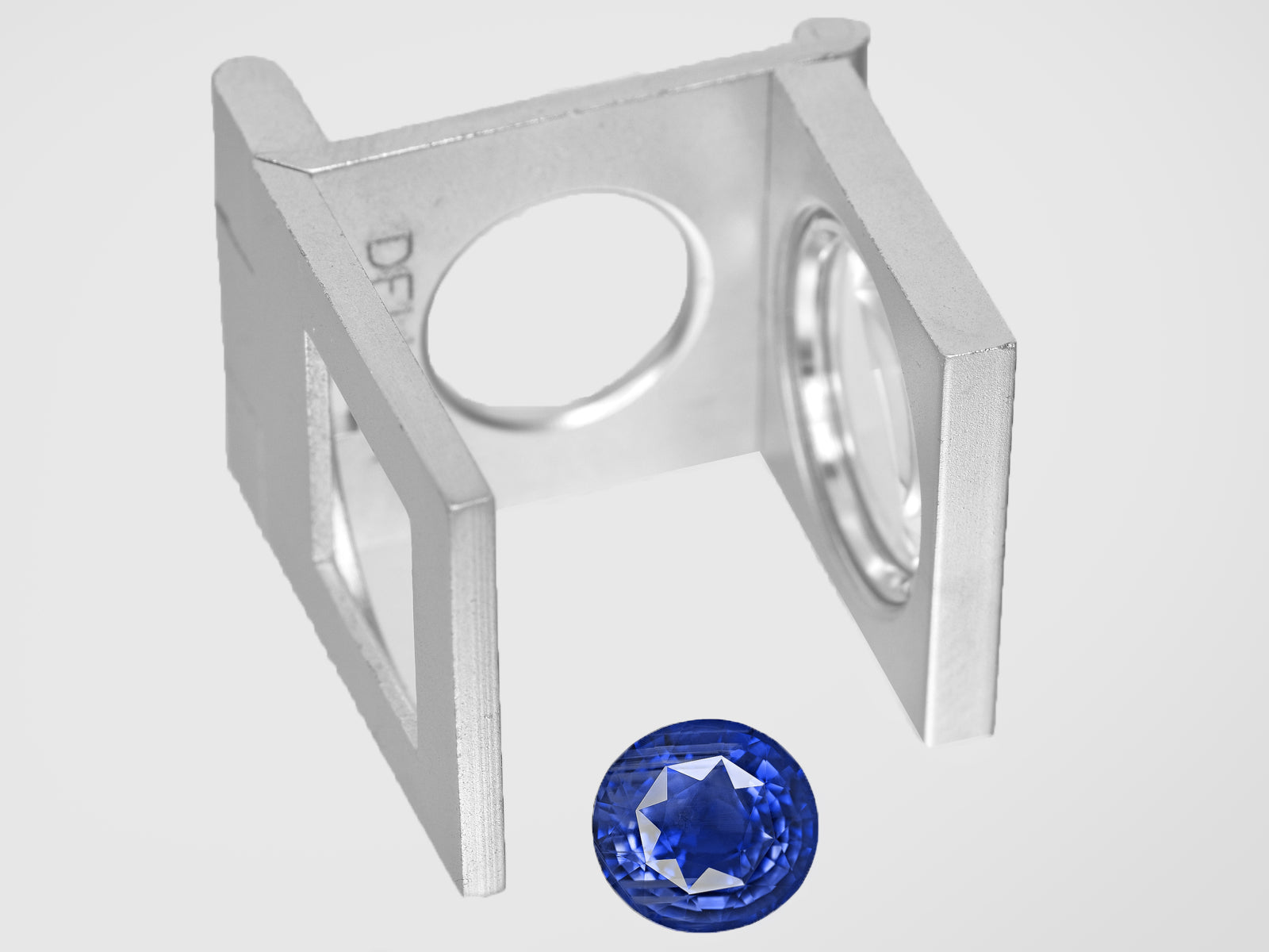 8801325-oval-intense-royal-blue-grs-sri-lanka-natural-blue-sapphire-3.75-ct