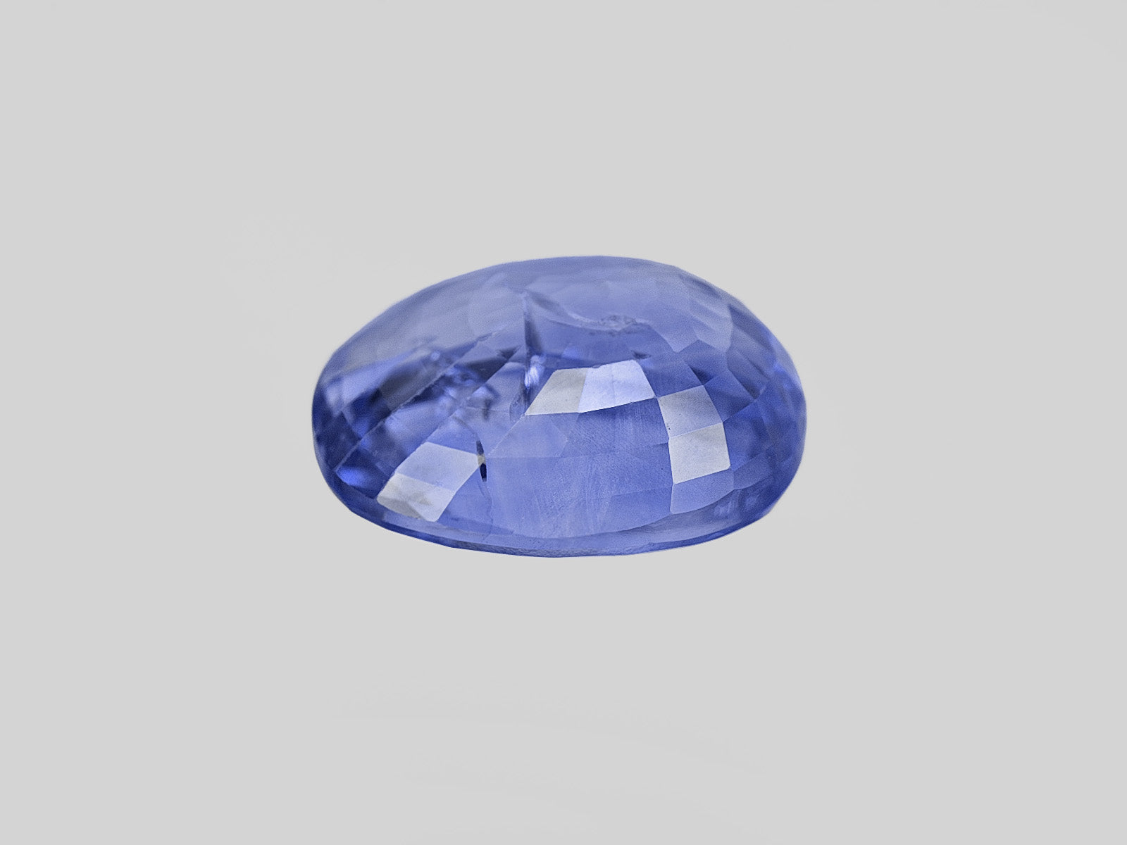 8801332-oval-lustrous-blue-grs-sri-lanka-natural-blue-sapphire-8.70-ct