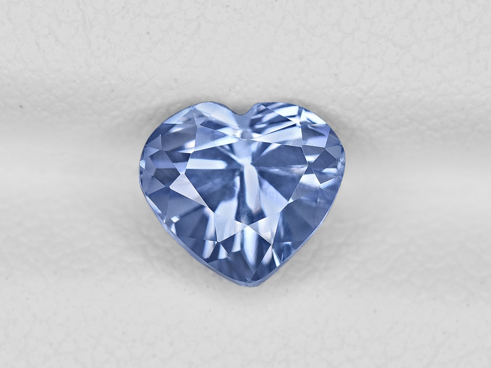 8801333-heart-soft-blue-gia-sri-lanka-natural-blue-sapphire-2.15-ct