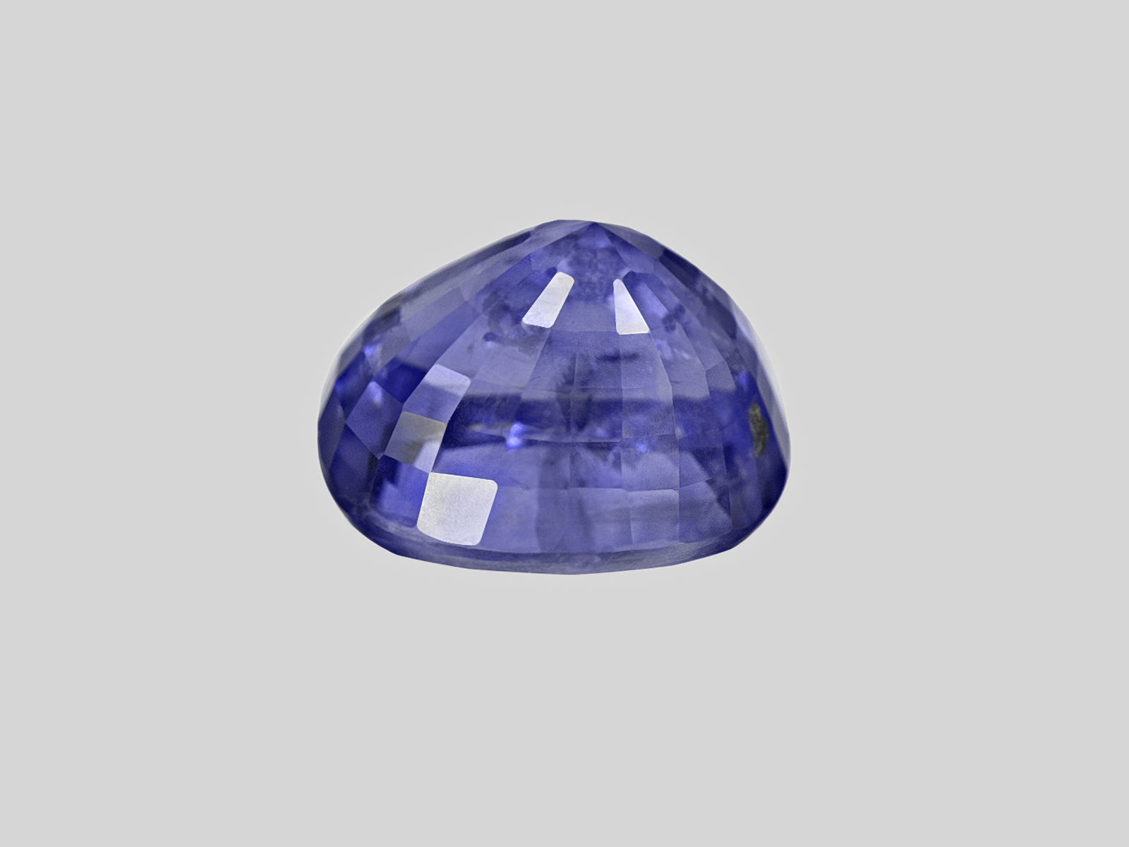 8801336-cushion-intense-violetish-blue-changing-to-deep-purple-grs-sri-lanka-natural-color-change-sapphire-8.37-ct