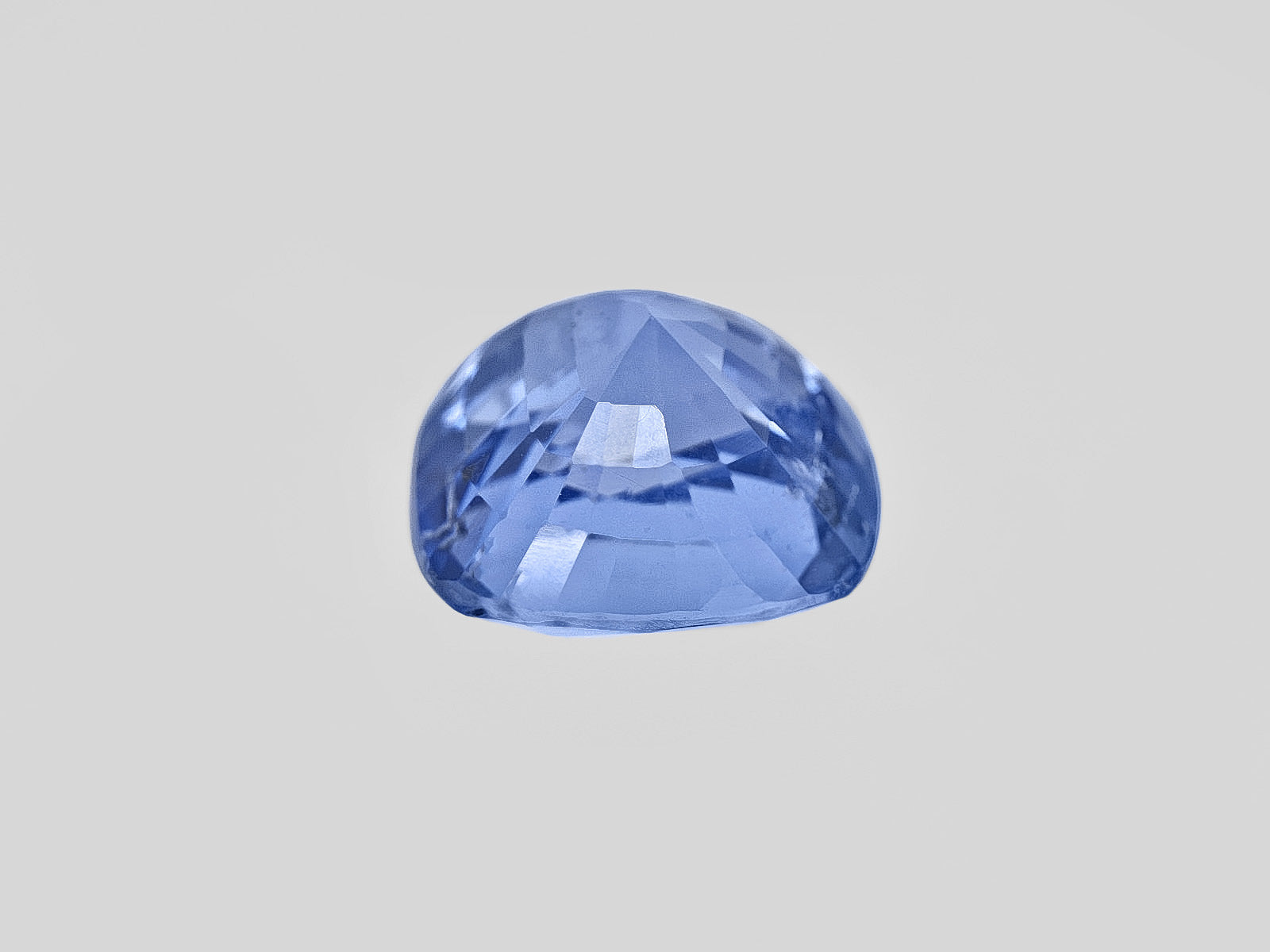 8801338-cushion-lustrous-blue-gia-sri-lanka-natural-blue-sapphire-4.07-ct