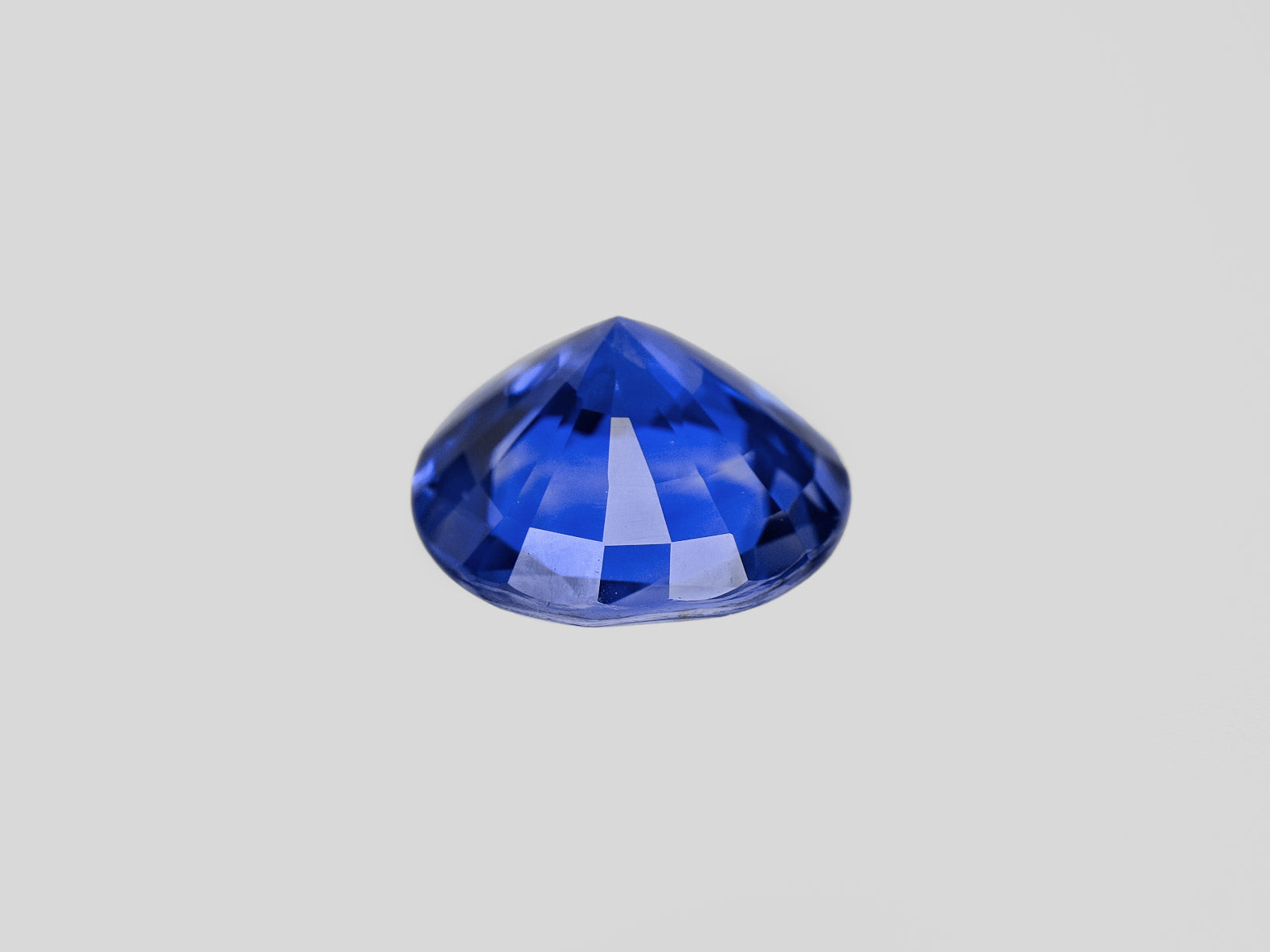 8801339-round-fiery-vivid-blue-grs-sri-lanka-natural-blue-sapphire-2.01-ct