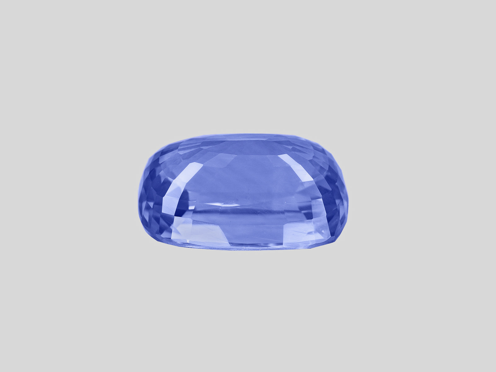 8801340-cushion-velvety-intense-blue-grs-sri-lanka-natural-blue-sapphire-6.22-ct