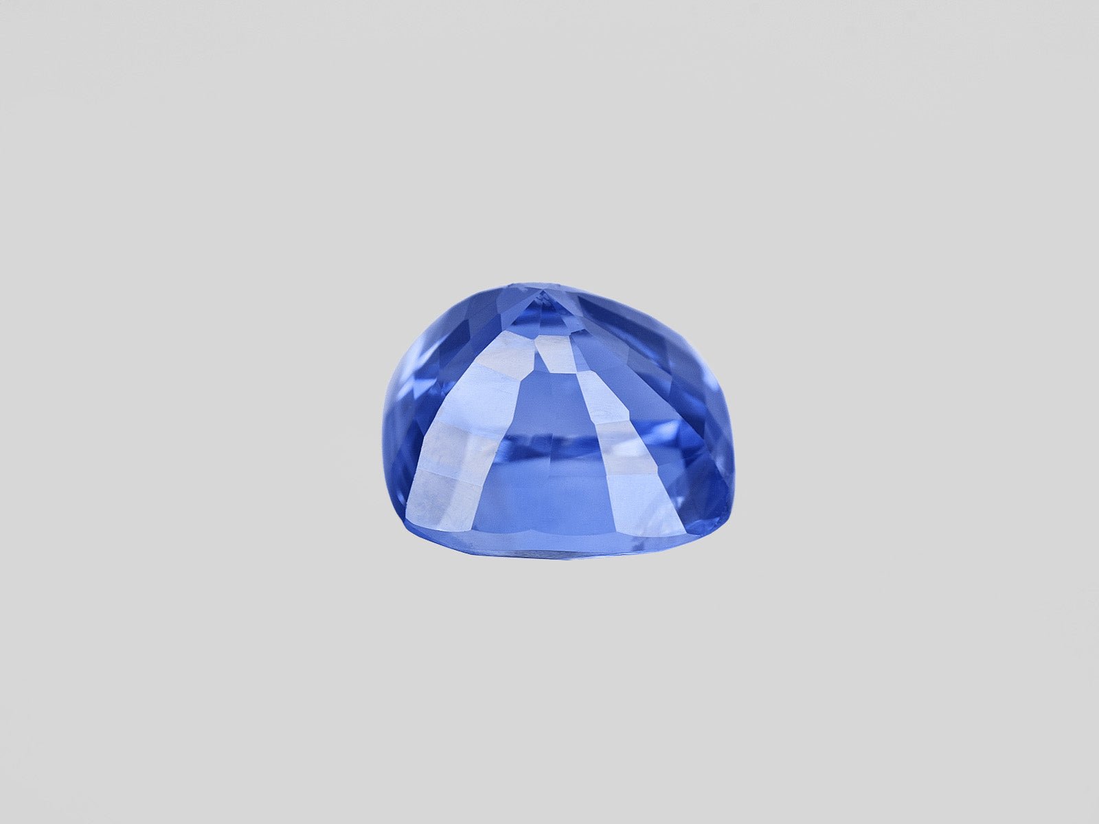 8801341-cushion-lustrous-blue-gia-sri-lanka-natural-blue-sapphire-3.07-ct