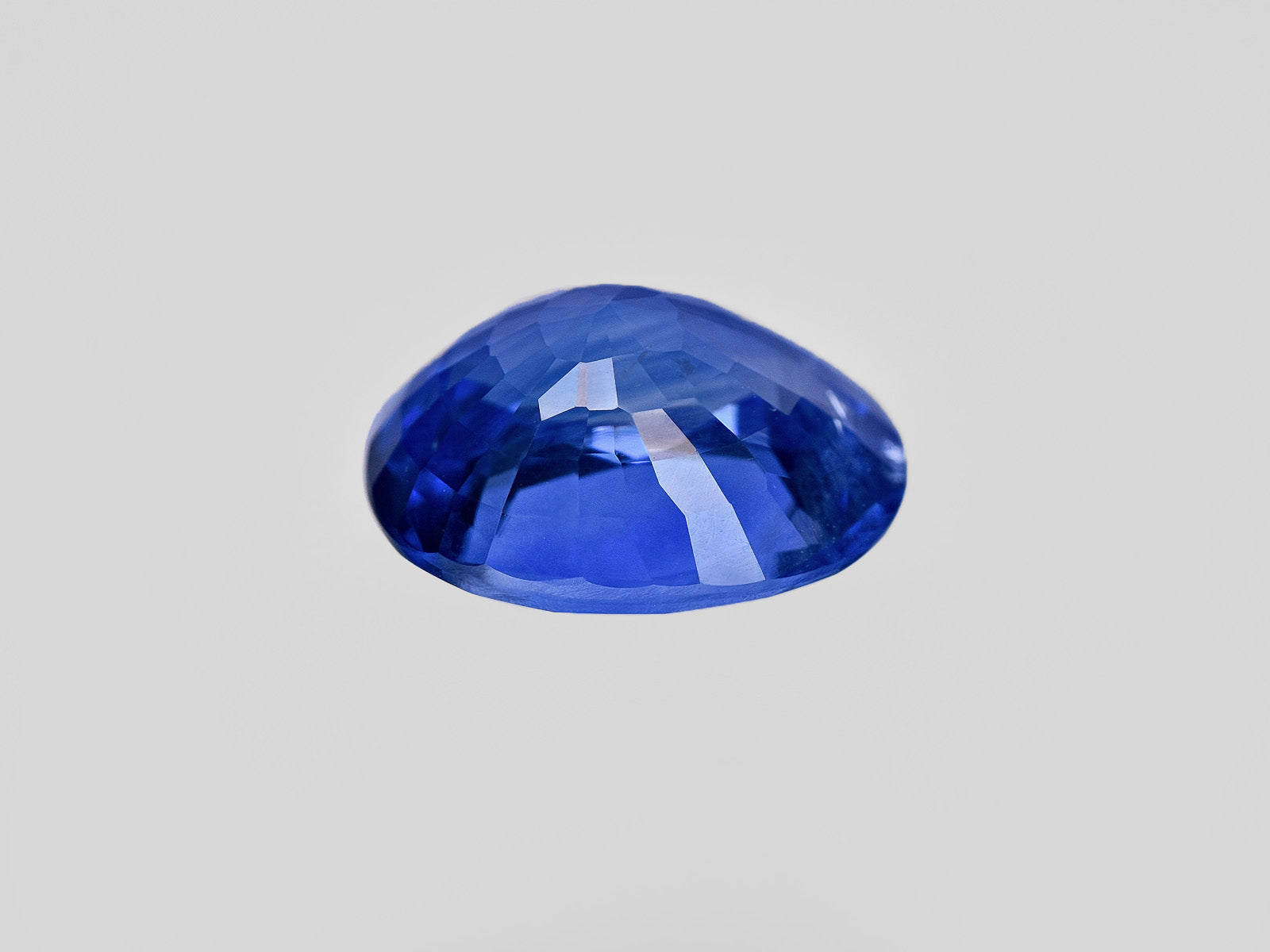 8801343-oval-fiery-royal-blue-grs-sri-lanka-natural-blue-sapphire-2.11-ct