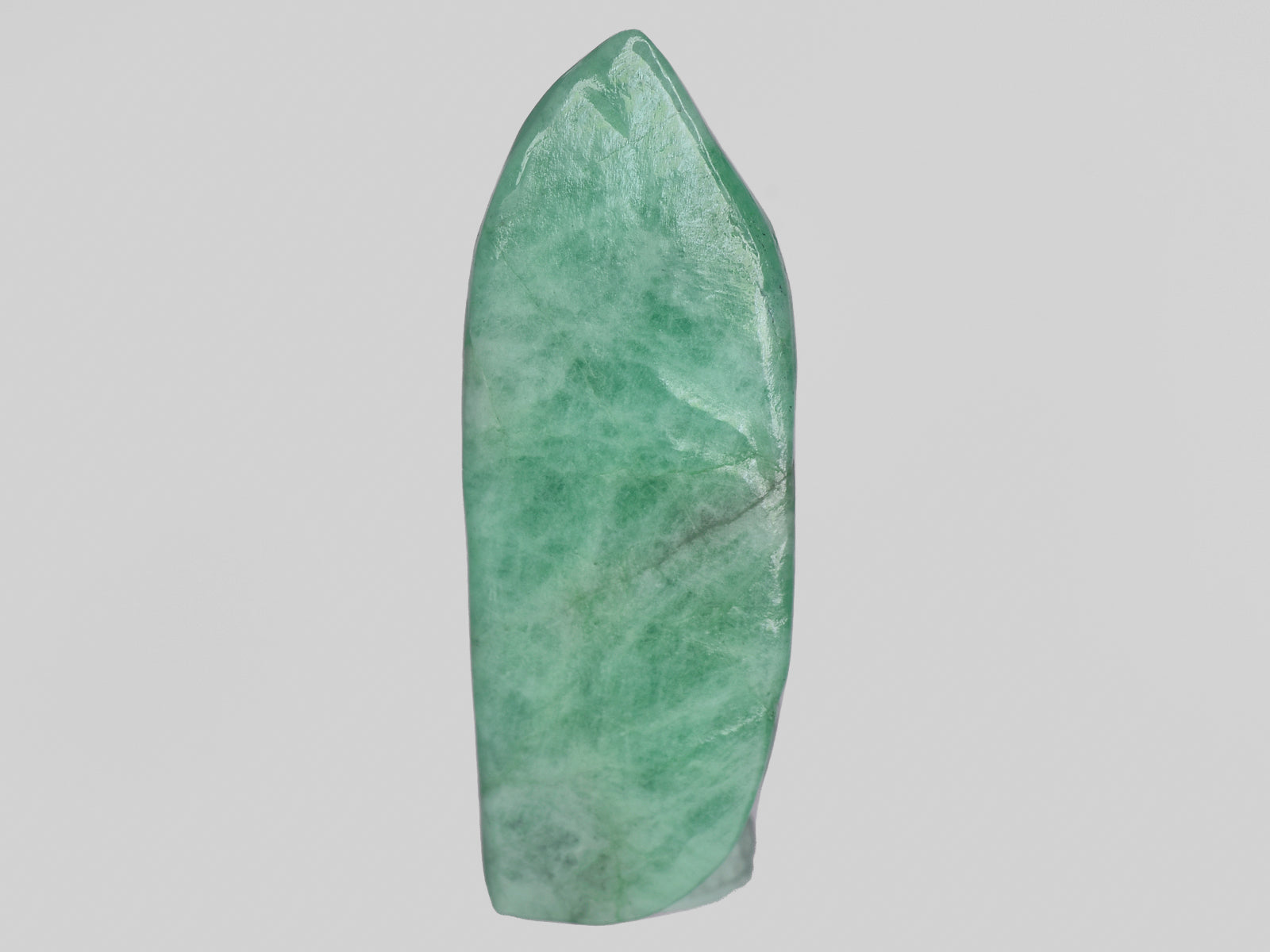 8801471-carved-light-green-gii-zambia-natural-emerald-15.15-ct