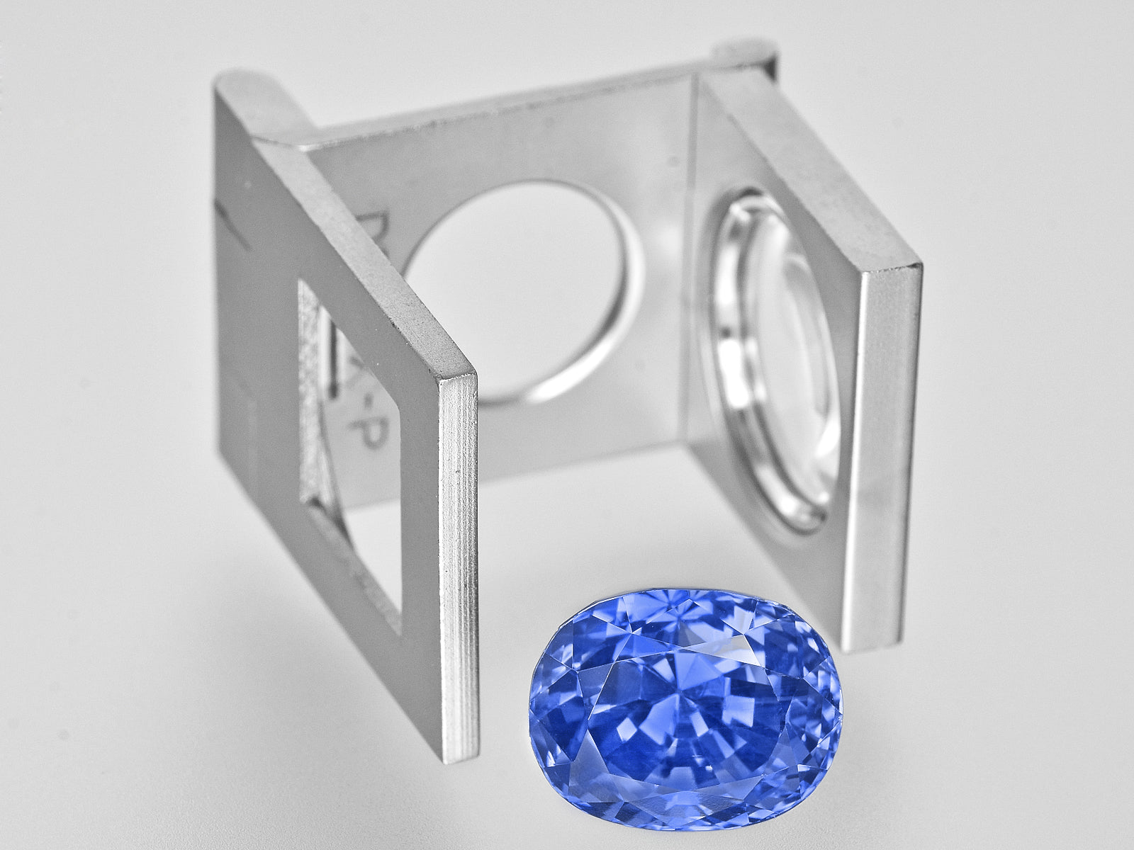 8801290-oval-fiery-vivid-blue-grs-burma-natural-blue-sapphire-17.92-ct