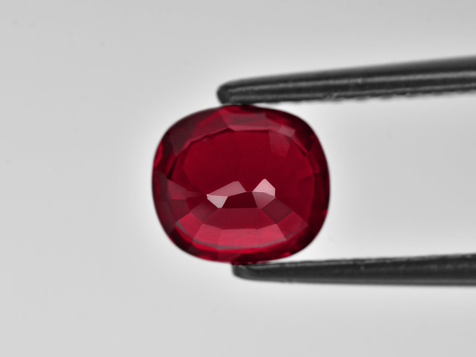 8801375-cushion-lively-pigeon-blood-red-grs-mozambique-natural-ruby-2.05-ct