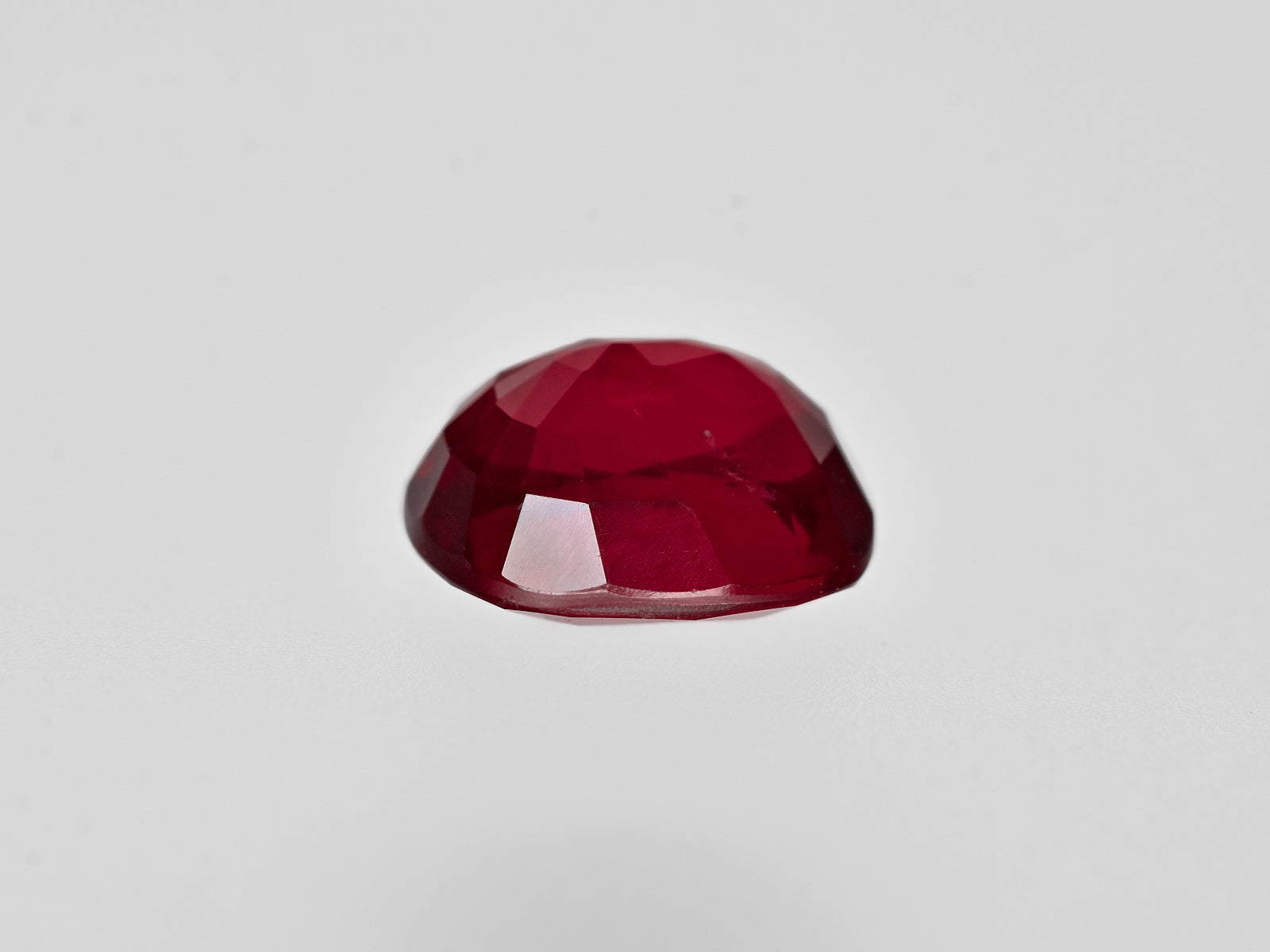 8801375-cushion-lively-pigeon-blood-red-grs-mozambique-natural-ruby-2.05-ct