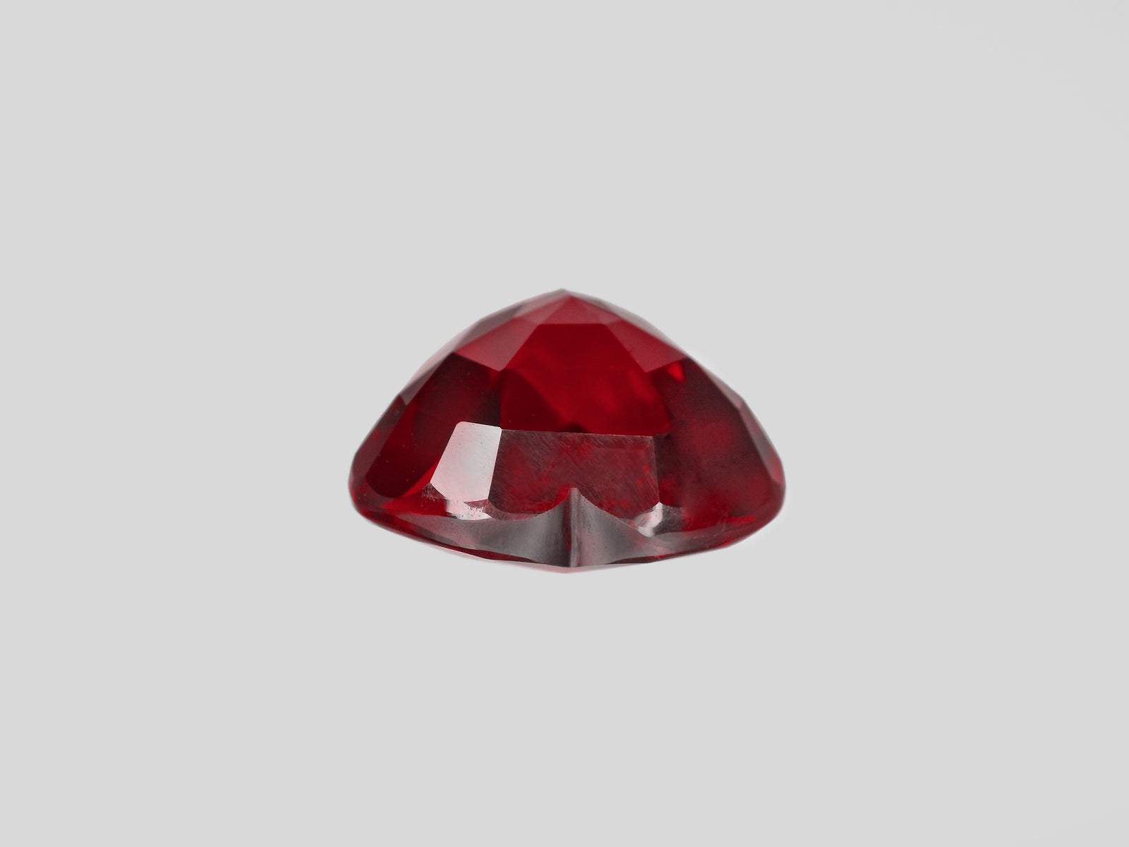 8801383-heart-fiery-intense-pigeon-blood-red-grs-mozambique-natural-ruby-4.02-ct
