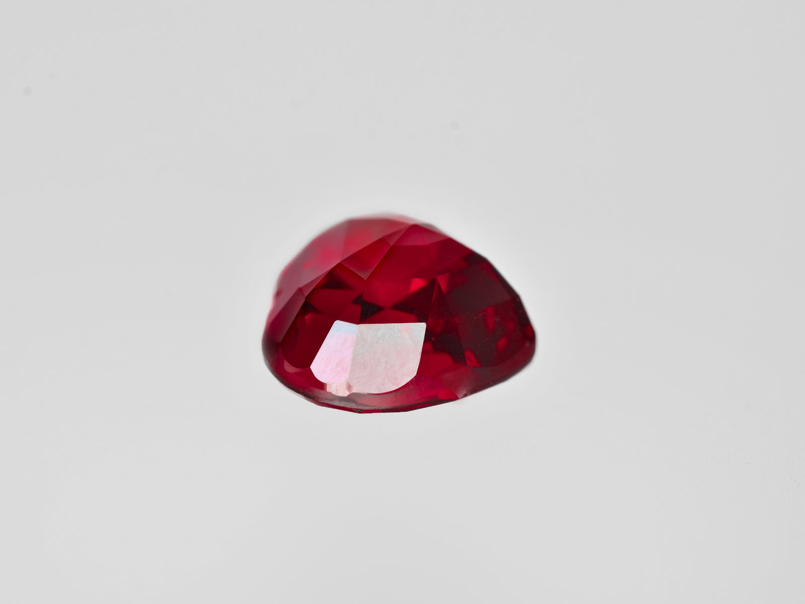 8801383-heart-fiery-intense-pigeon-blood-red-grs-mozambique-natural-ruby-4.02-ct