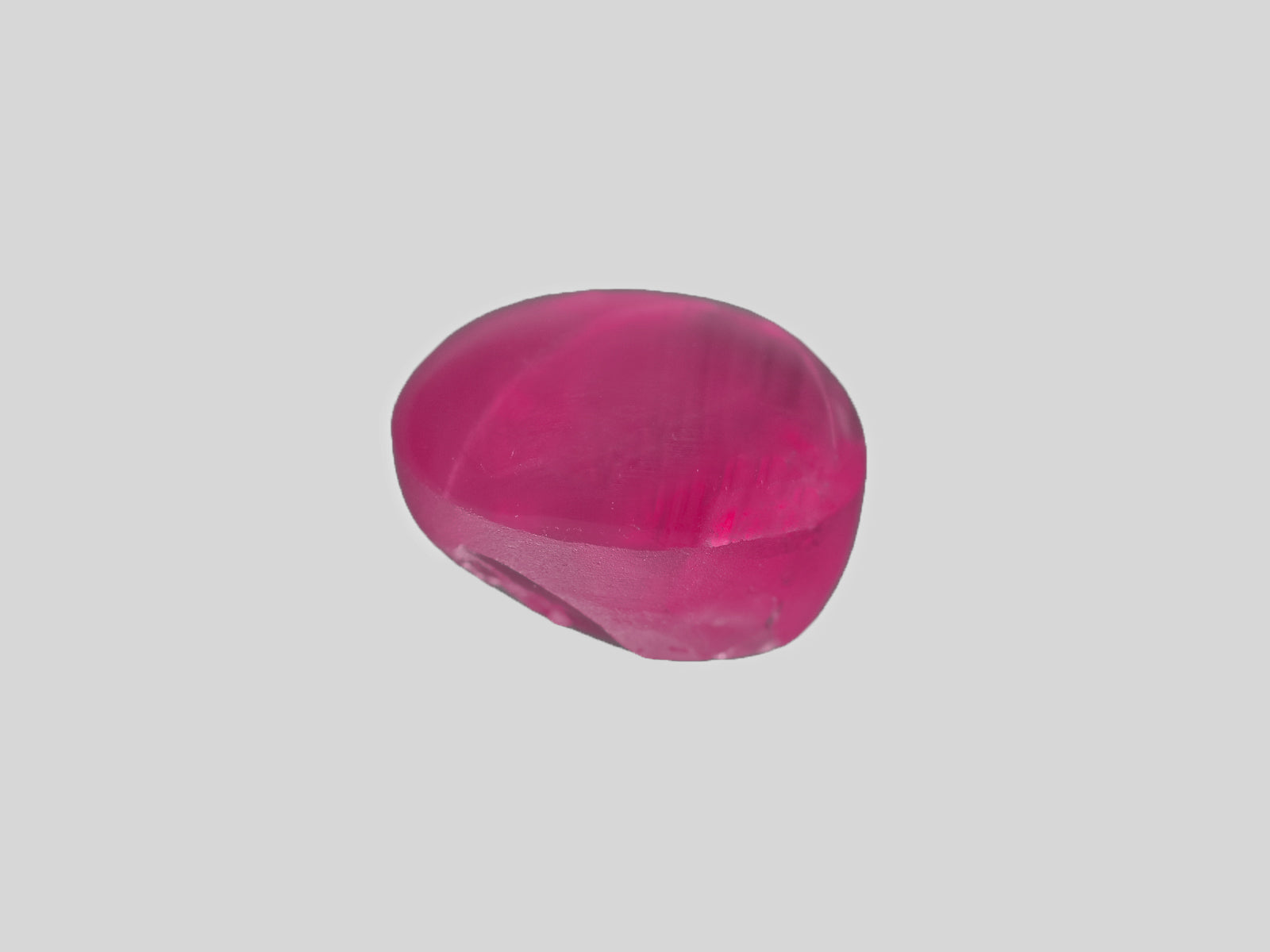 8801345-cabochon-rich-pinkish-red-grs-burma-natural-star-ruby-3.94-ct
