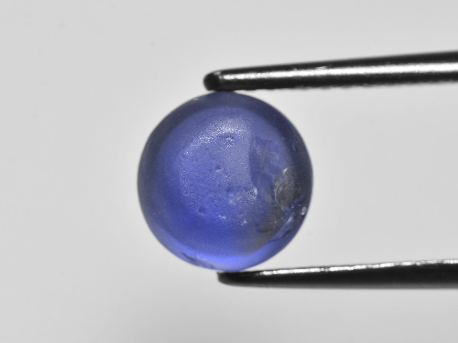 8801347-cabochon-royal-blue-grs-sri-lanka-natural-blue-star-sapphire-5.59-ct