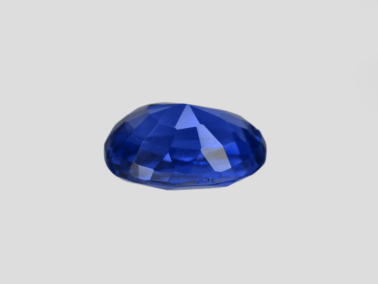 8801351-oval-intense-royal-blue-grs-sri-lanka-natural-blue-sapphire-2.51-ct