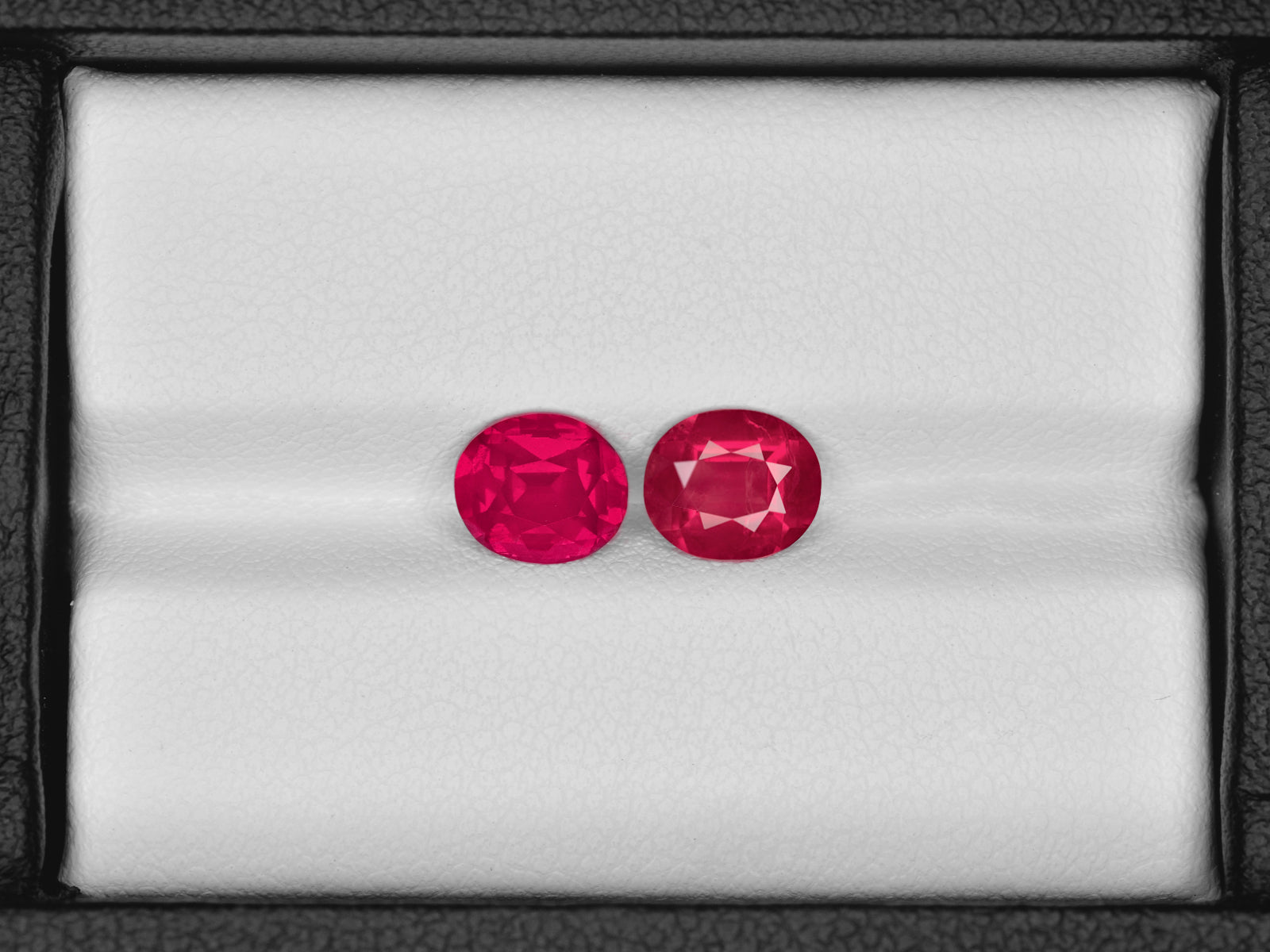 8801361-oval-velvety-pinkish-red-grs-tanzania-natural-ruby-2.61-ct