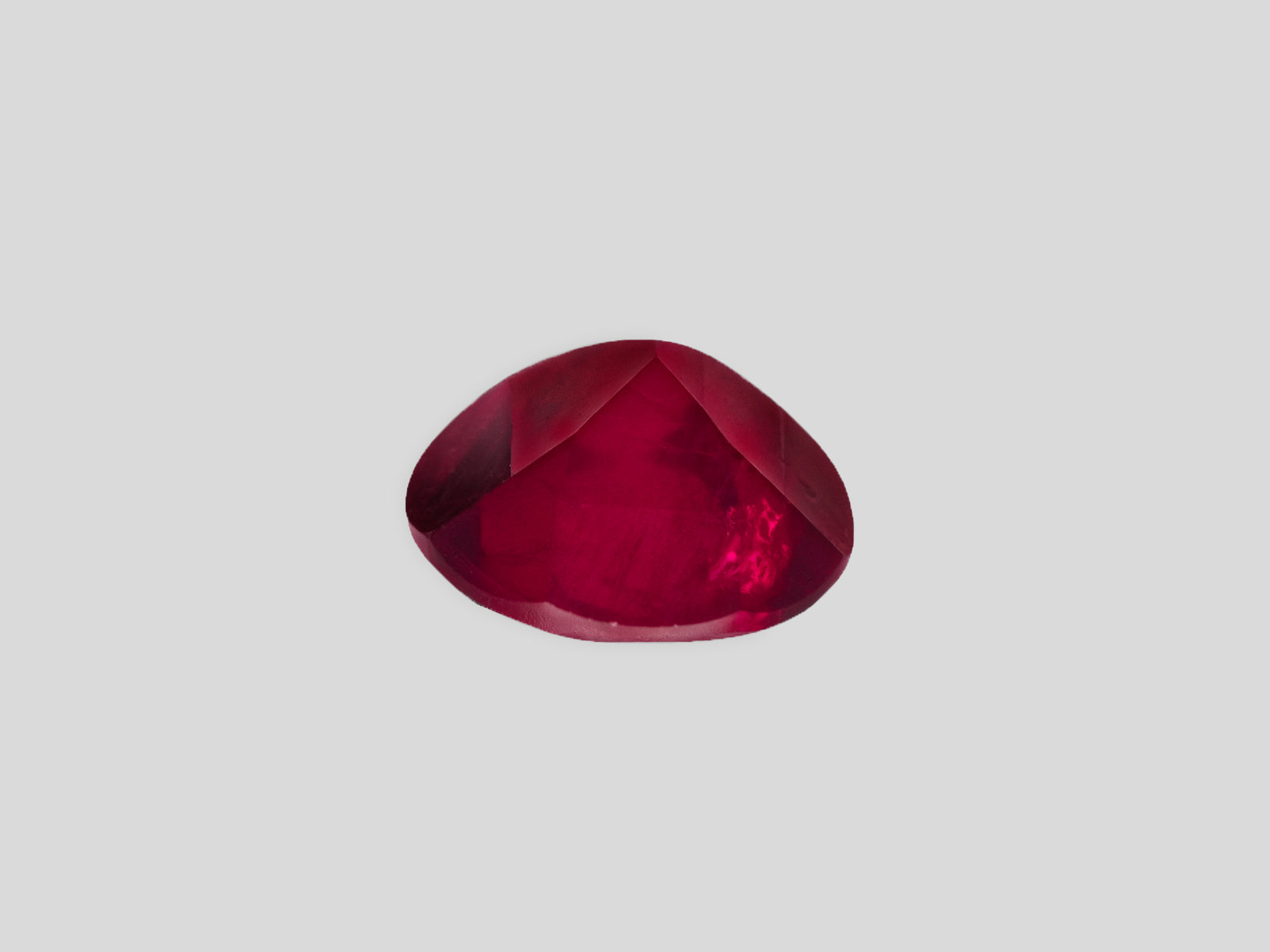 8801388-oval-fiery-rich-pigeon-blood-red-grs-tanzania-natural-ruby-2.03-ct