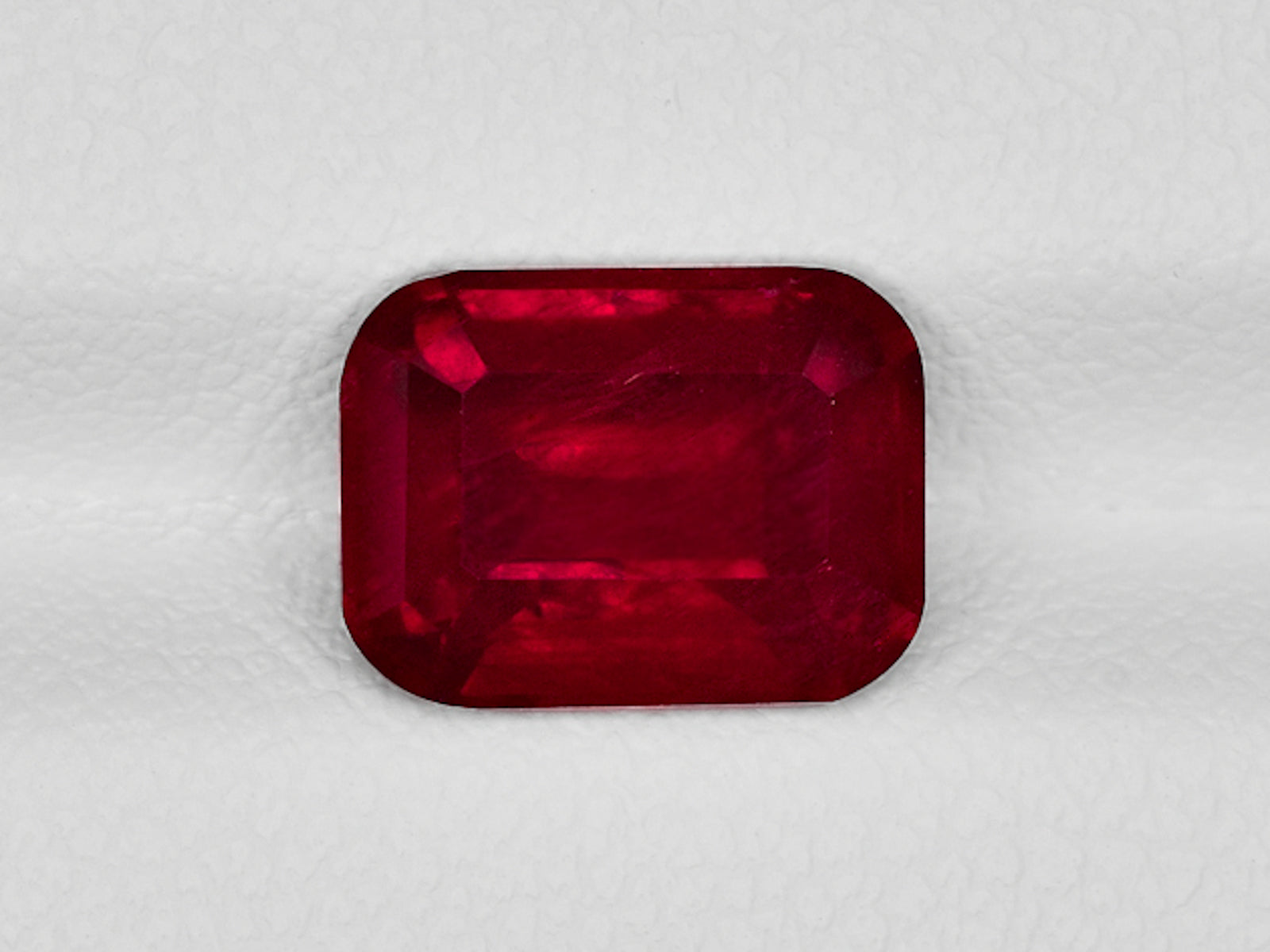 8801389-cushion-velvety-rich-pigeon-blood-red-grs-tanzania-natural-ruby-3.38-ct